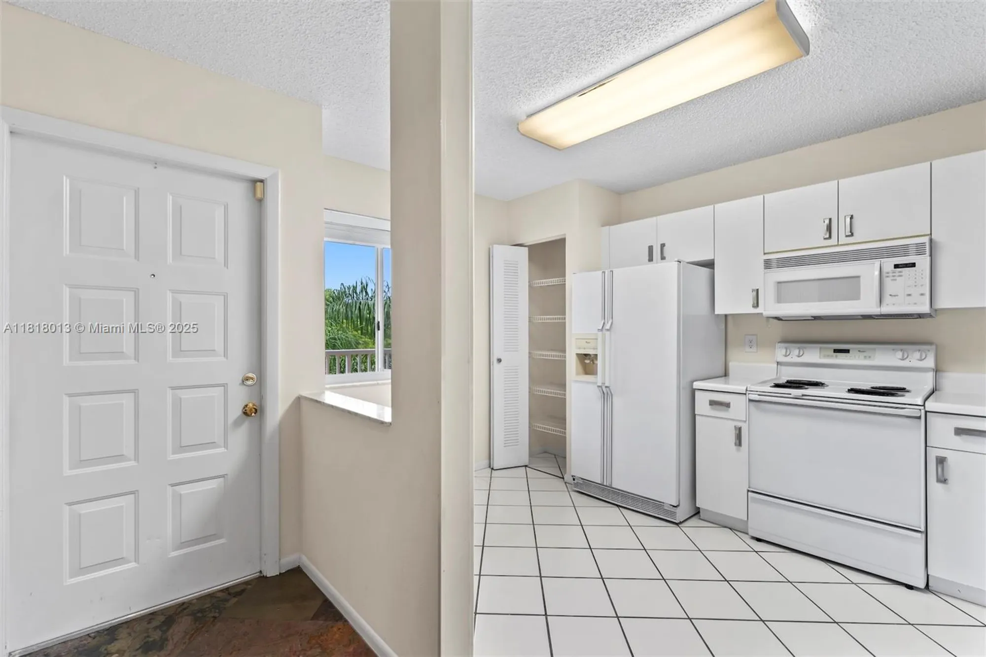 Property Slideshow image 6 of 39 | 9511 weldon cir g406, Tamarac, FL, 33321
