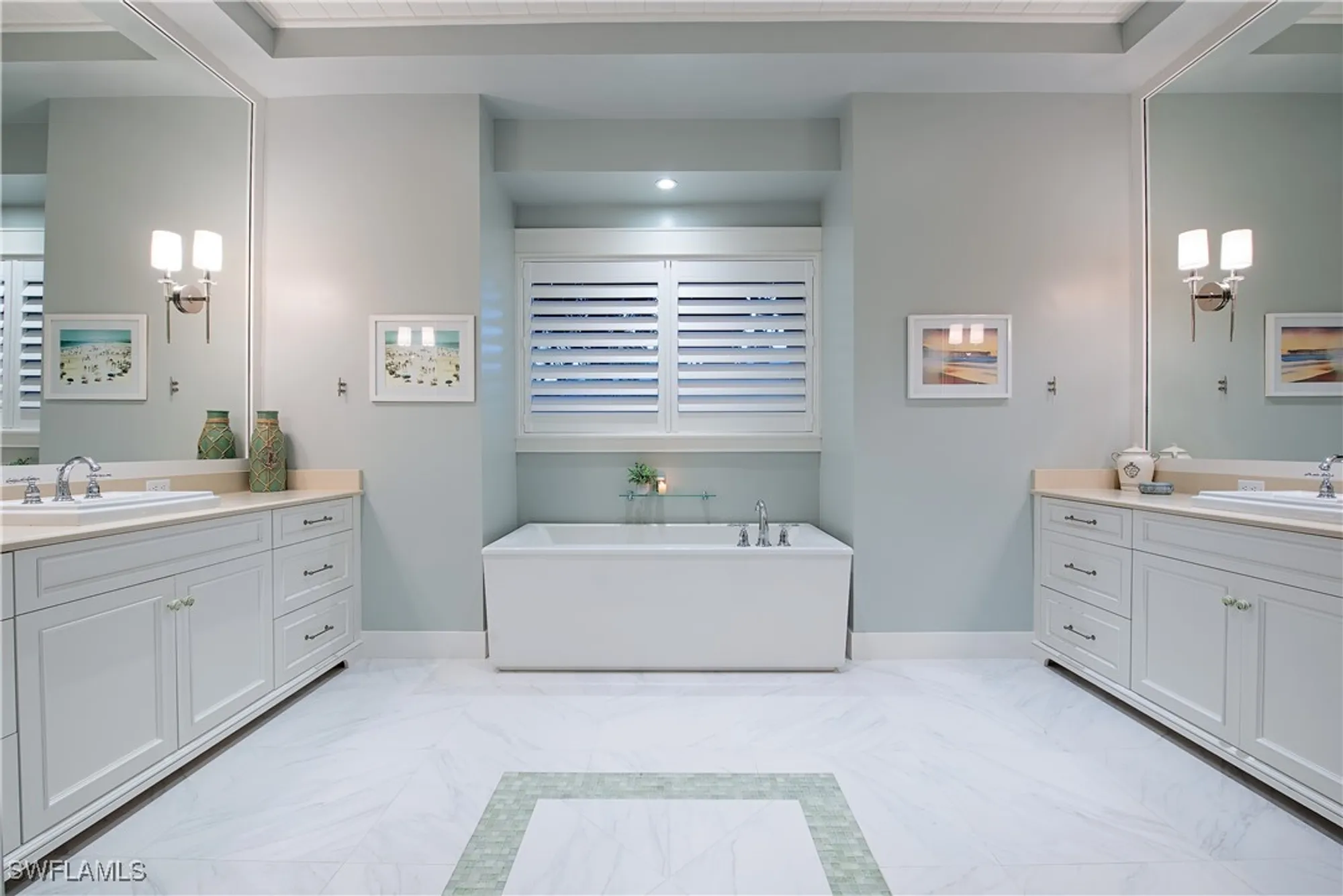 Property Slideshow image 16 of 45 | 670 mooring line dr, Naples, FL, 34102