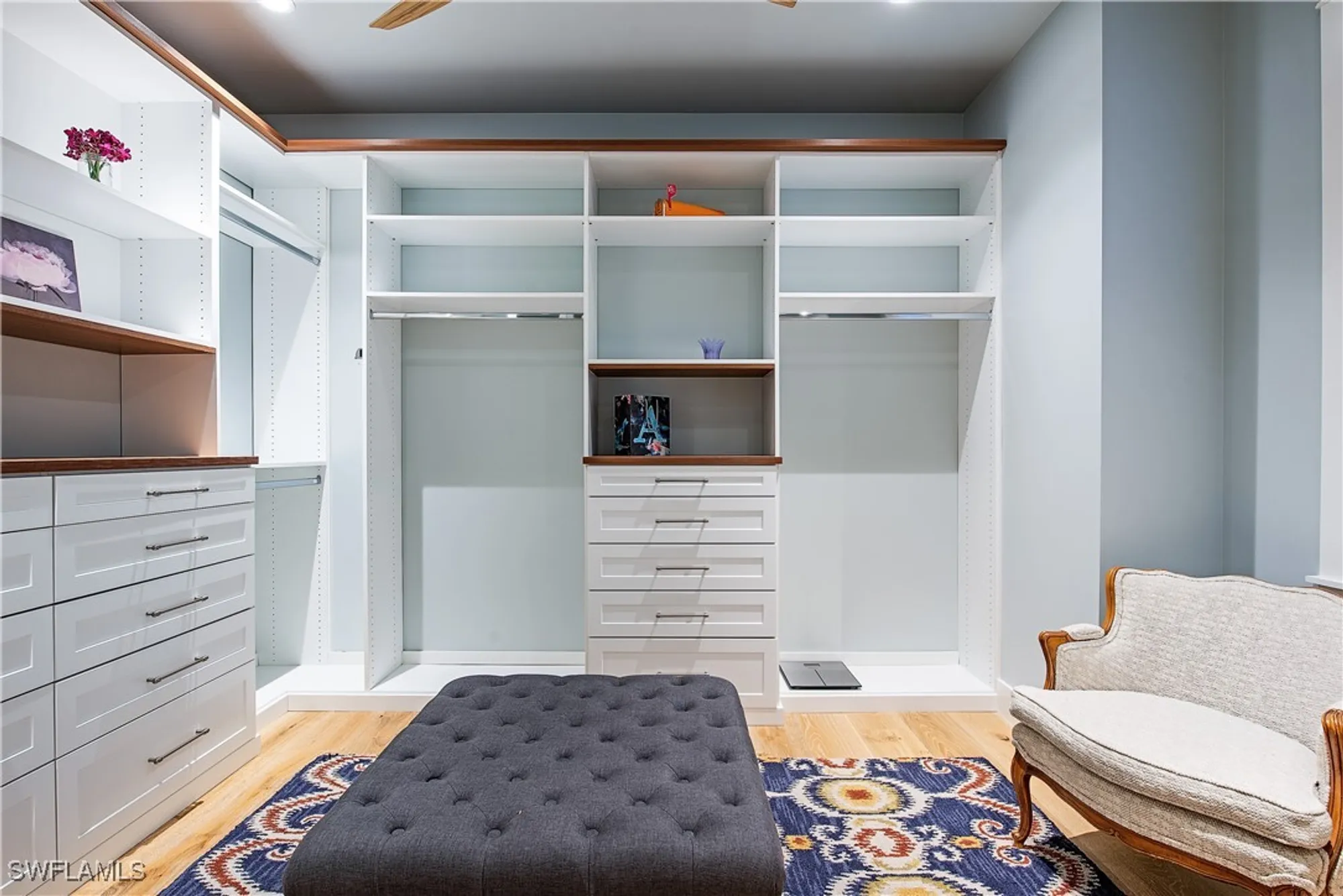 Property Slideshow image 18 of 45 | 670 mooring line dr, Naples, FL, 34102