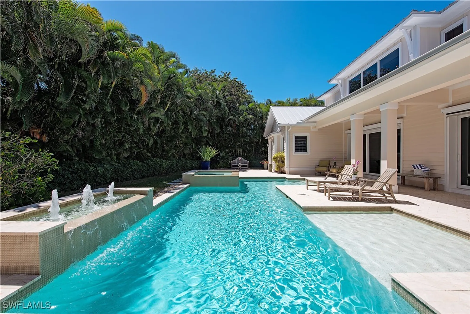 Property Slideshow image 23 of 45 | 670 mooring line dr, Naples, FL, 34102