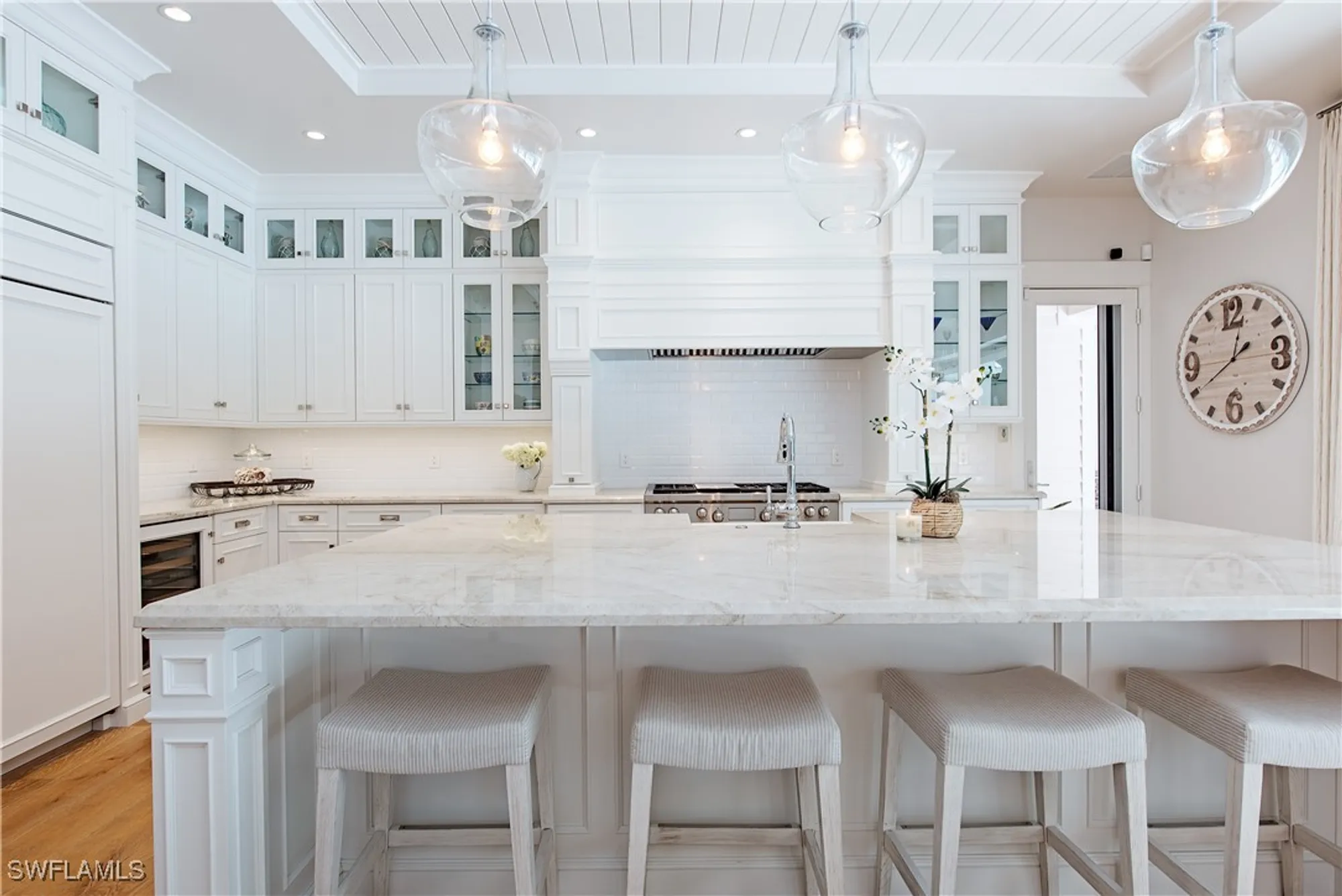 Property Slideshow image 7 of 45 | 670 mooring line dr, Naples, FL, 34102