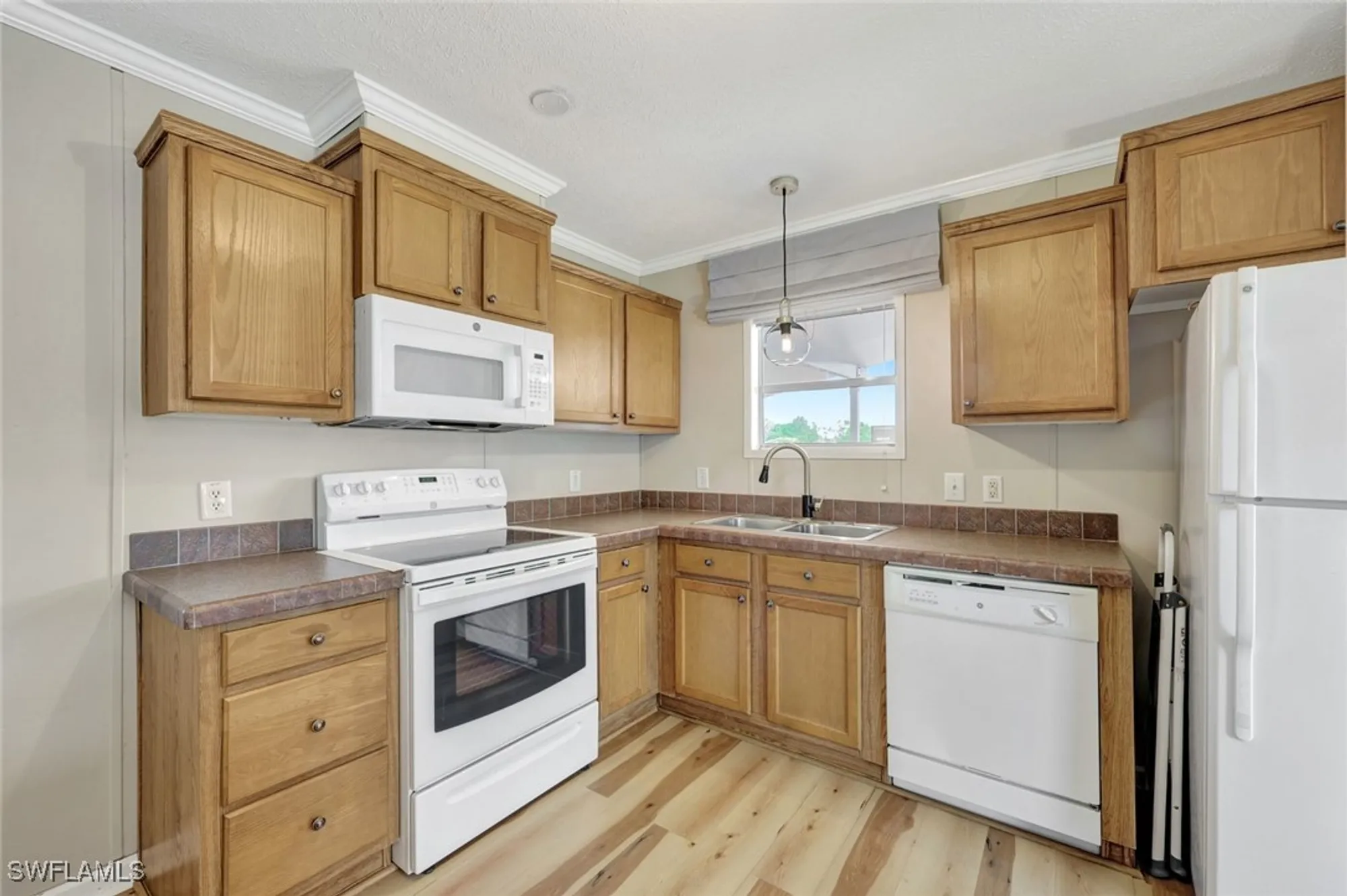 Property Slideshow image 14 of 31 | 524 menton ln, Naples, FL, 34112