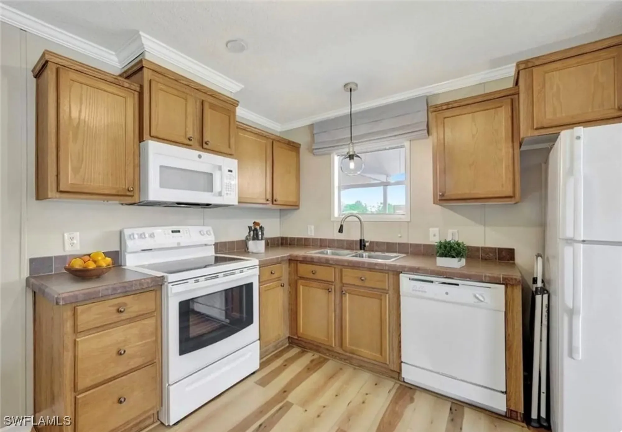 Property Slideshow image 2 of 31 | 524 menton ln, Naples, FL, 34112