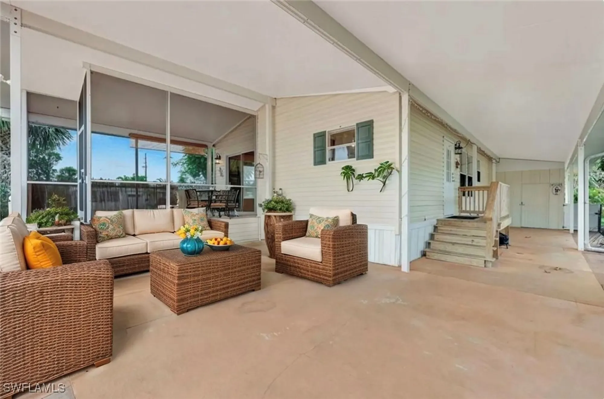 Property Slideshow image 9 of 31 | 524 menton ln, Naples, FL, 34112