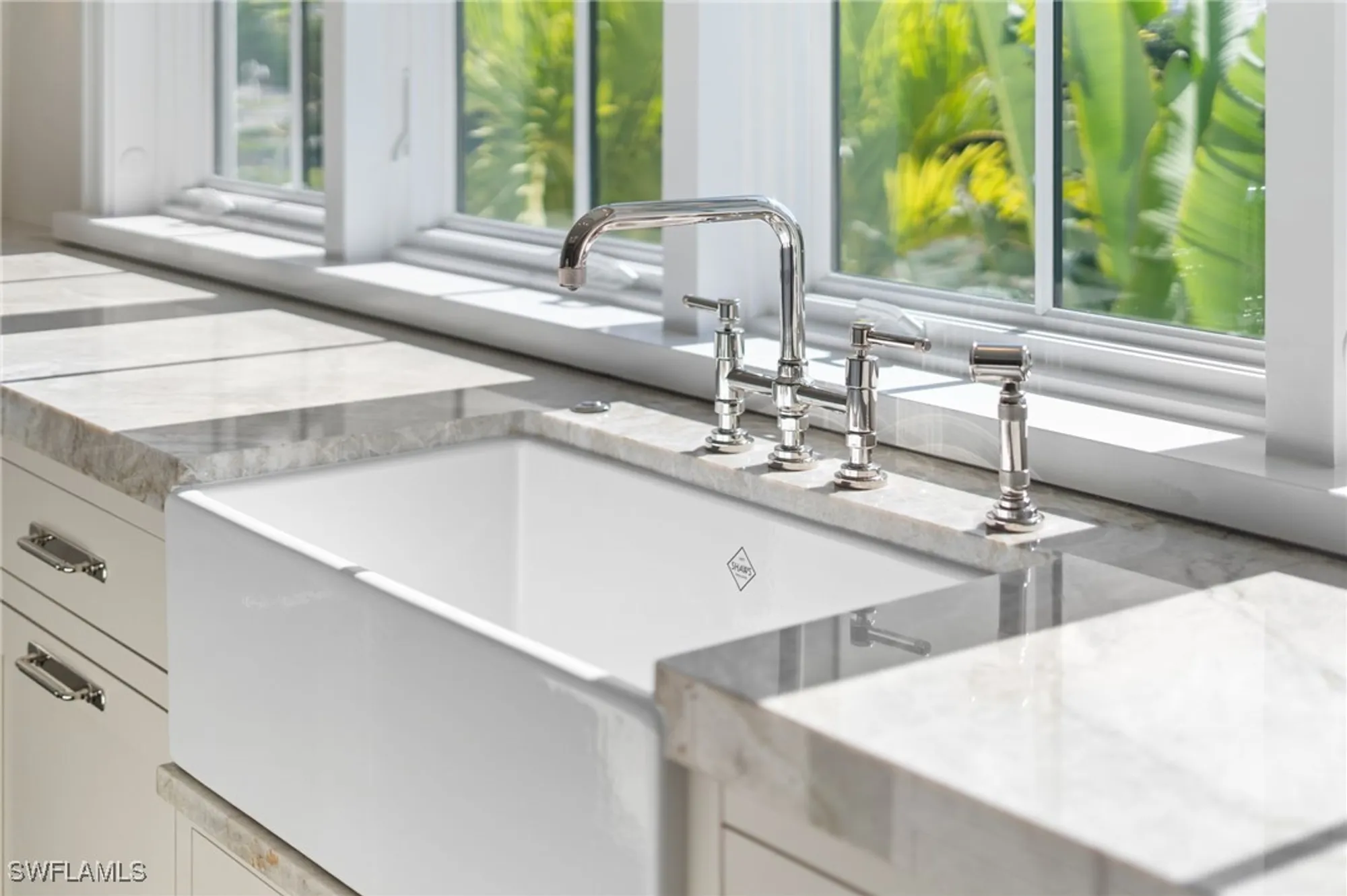 Property Slideshow image 14 of 48 | 330 hawser ln, Naples, FL, 34102