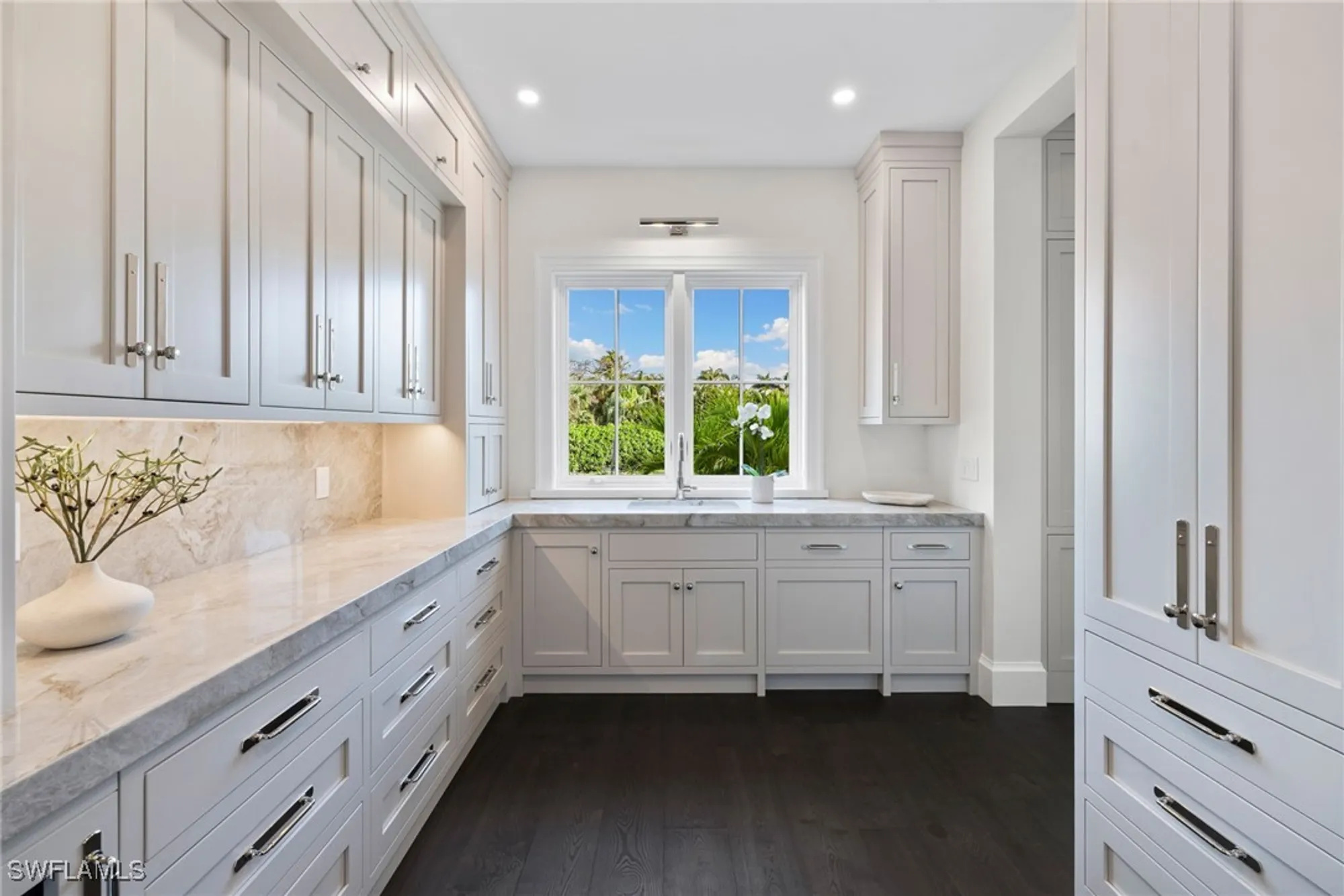 Property Slideshow image 16 of 48 | 330 hawser ln, Naples, FL, 34102