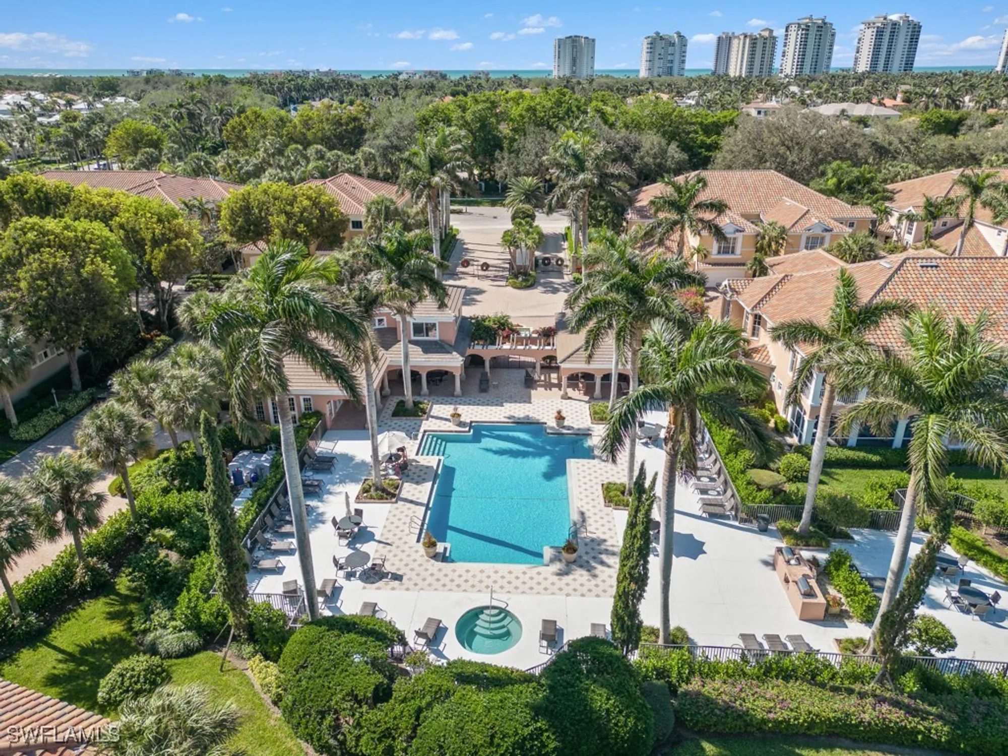 Property Slideshow image 16 of 28 | 600 via mezner 1502, Naples, FL, 34108