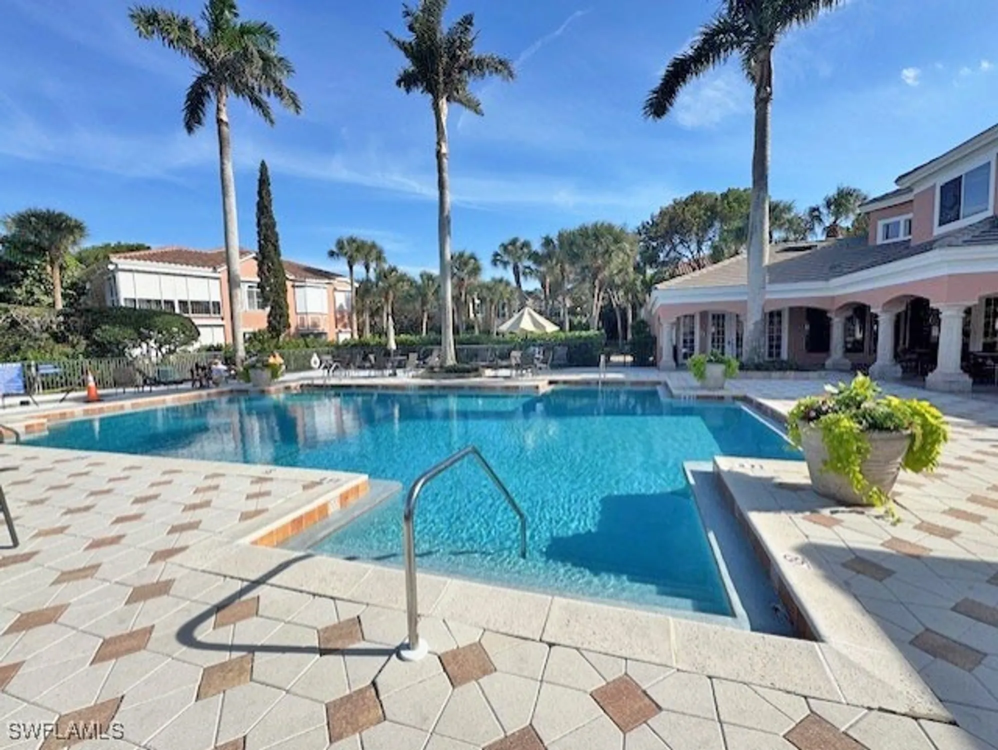 Property Slideshow image 17 of 28 | 600 via mezner 1502, Naples, FL, 34108