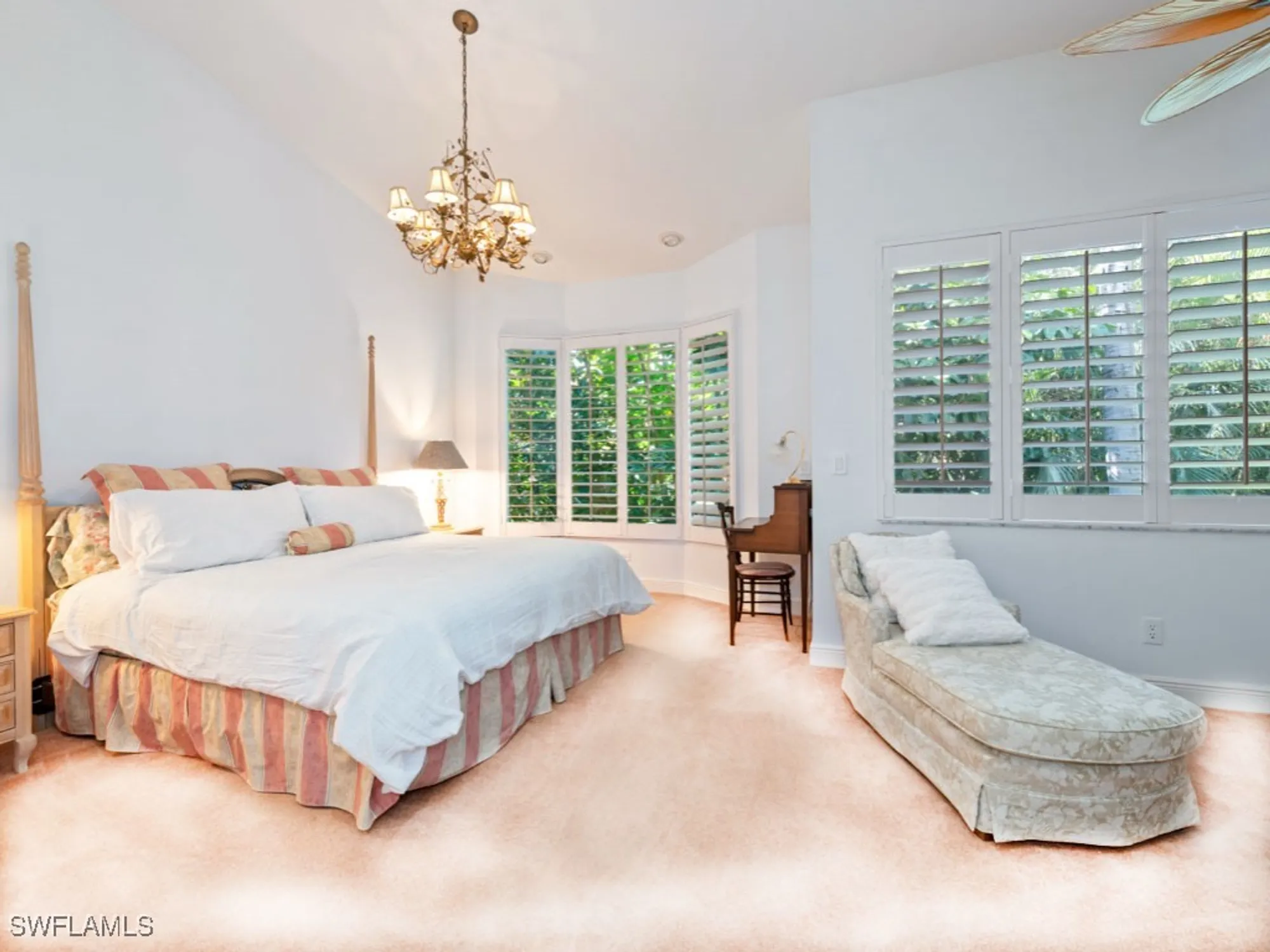 Property Slideshow image 12 of 28 | 600 via mezner 1502, Naples, FL, 34108