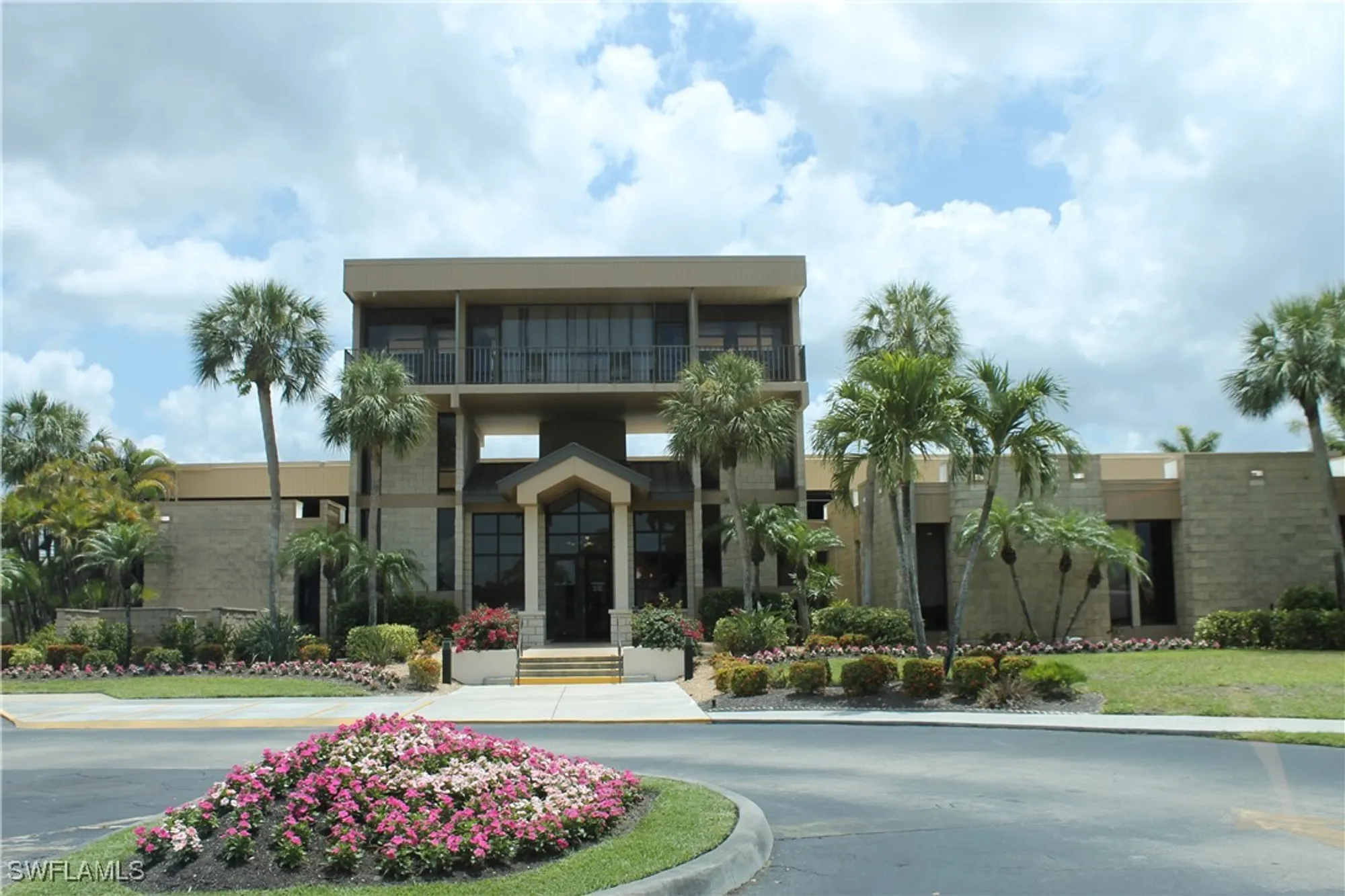 Property Slideshow image 22 of 50 | 1828 pine valley dr 310, Fort Myers, FL, 33907