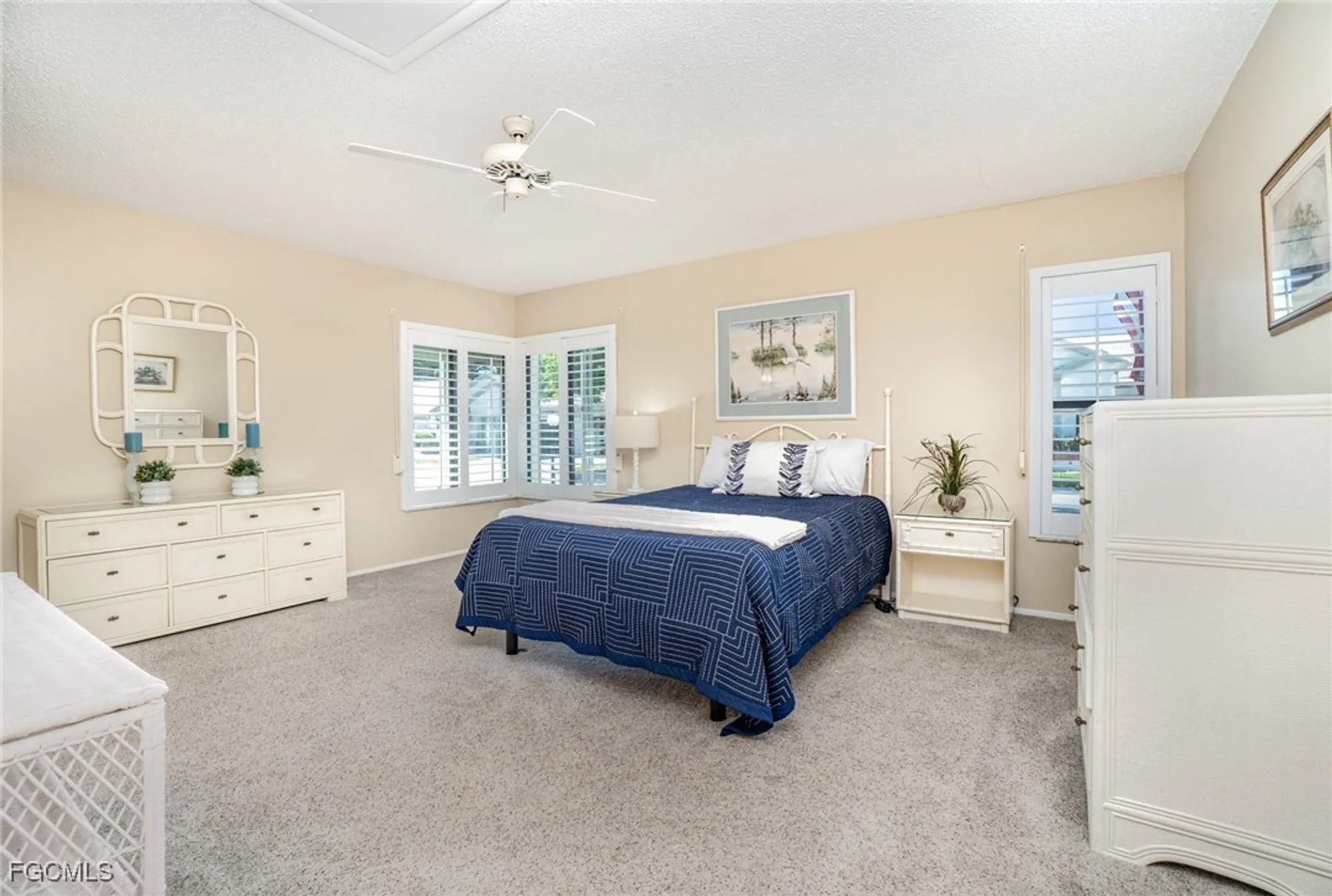 Property Slideshow image 16 of 42 | 1836 pine glade cir, Fort Myers, FL, 33907
