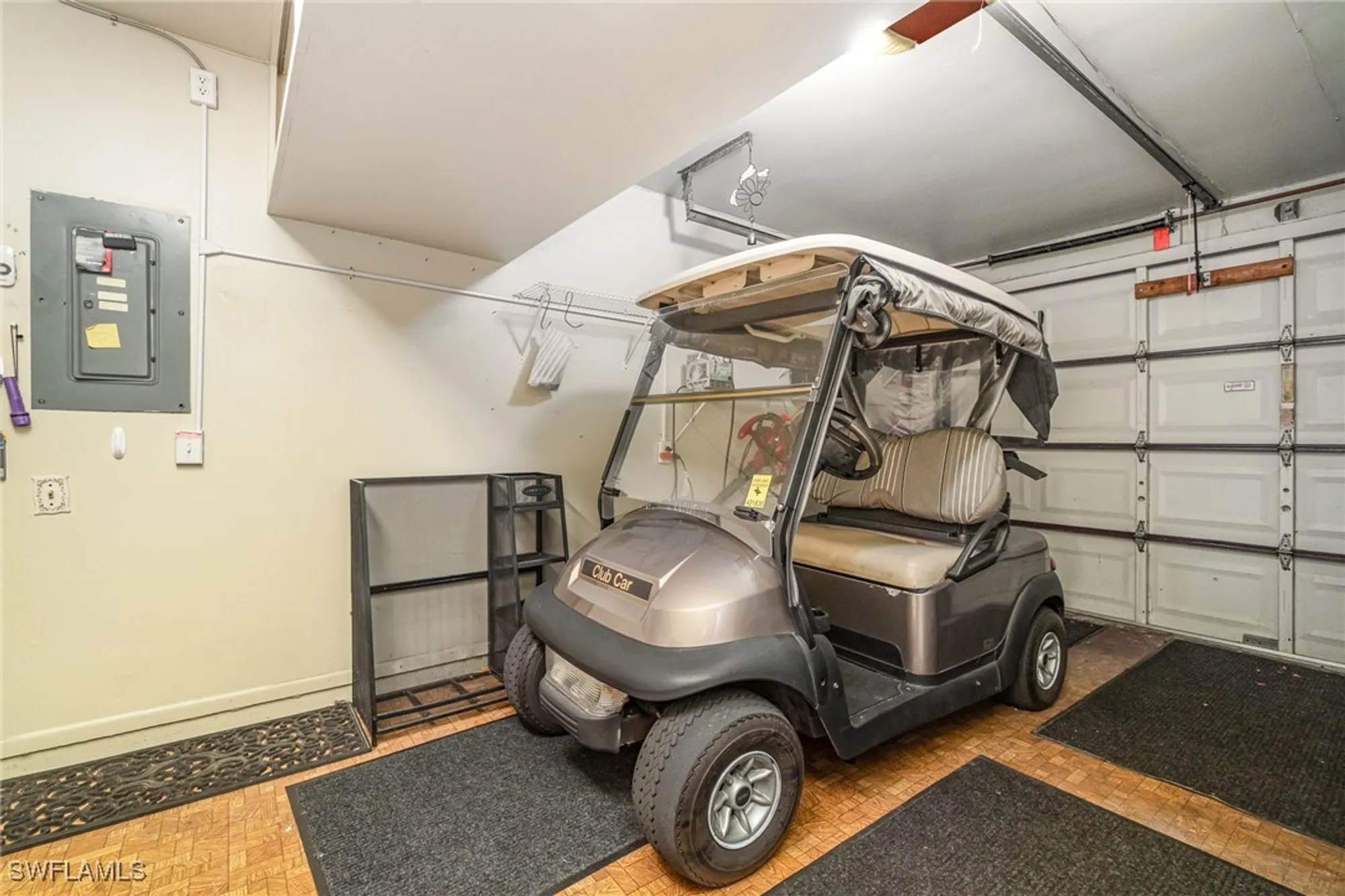 Property Slideshow image 27 of 42 | 1836 pine glade cir, Fort Myers, FL, 33907