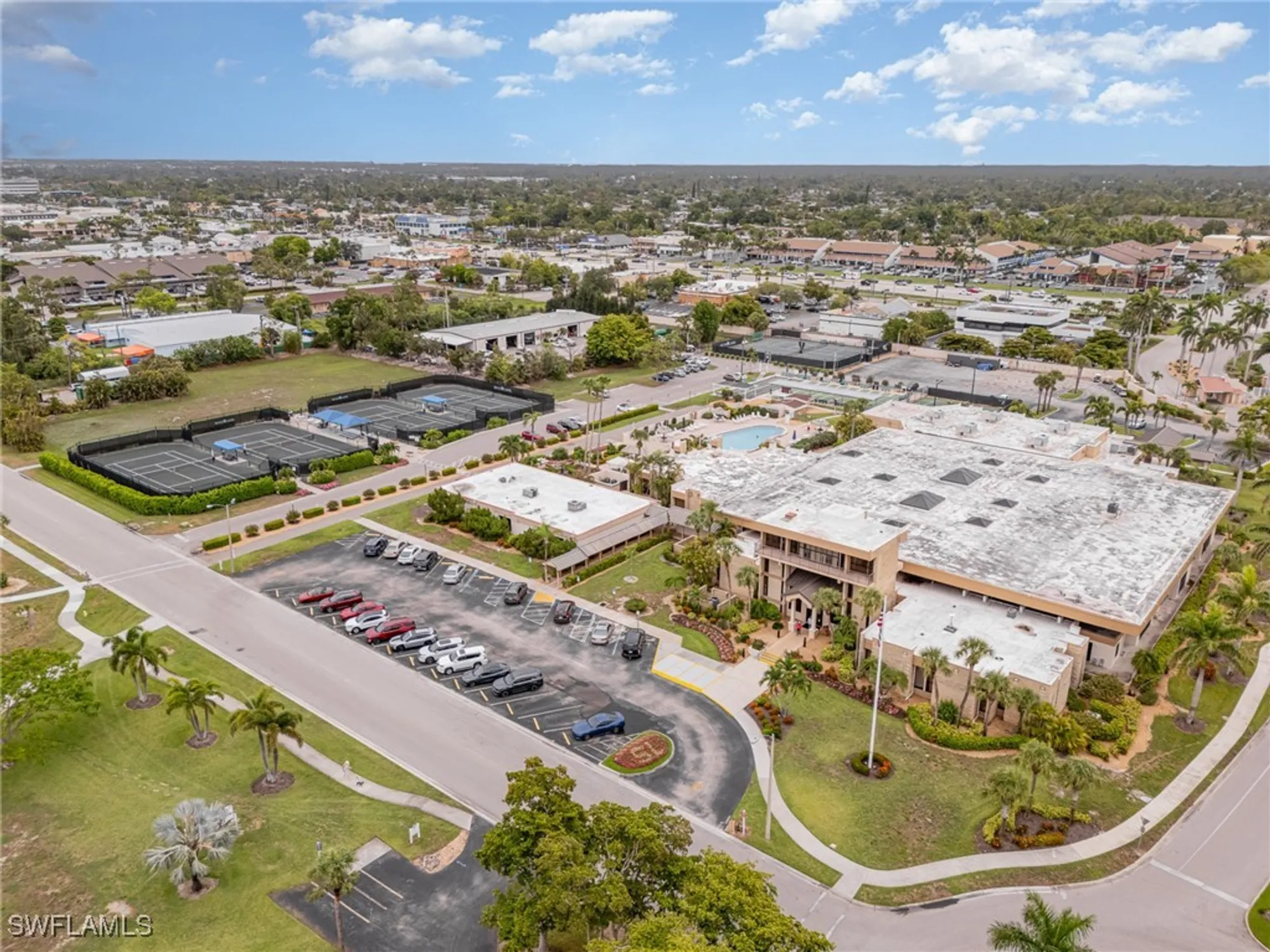 Property Slideshow image 38 of 42 | 1836 pine glade cir, Fort Myers, FL, 33907