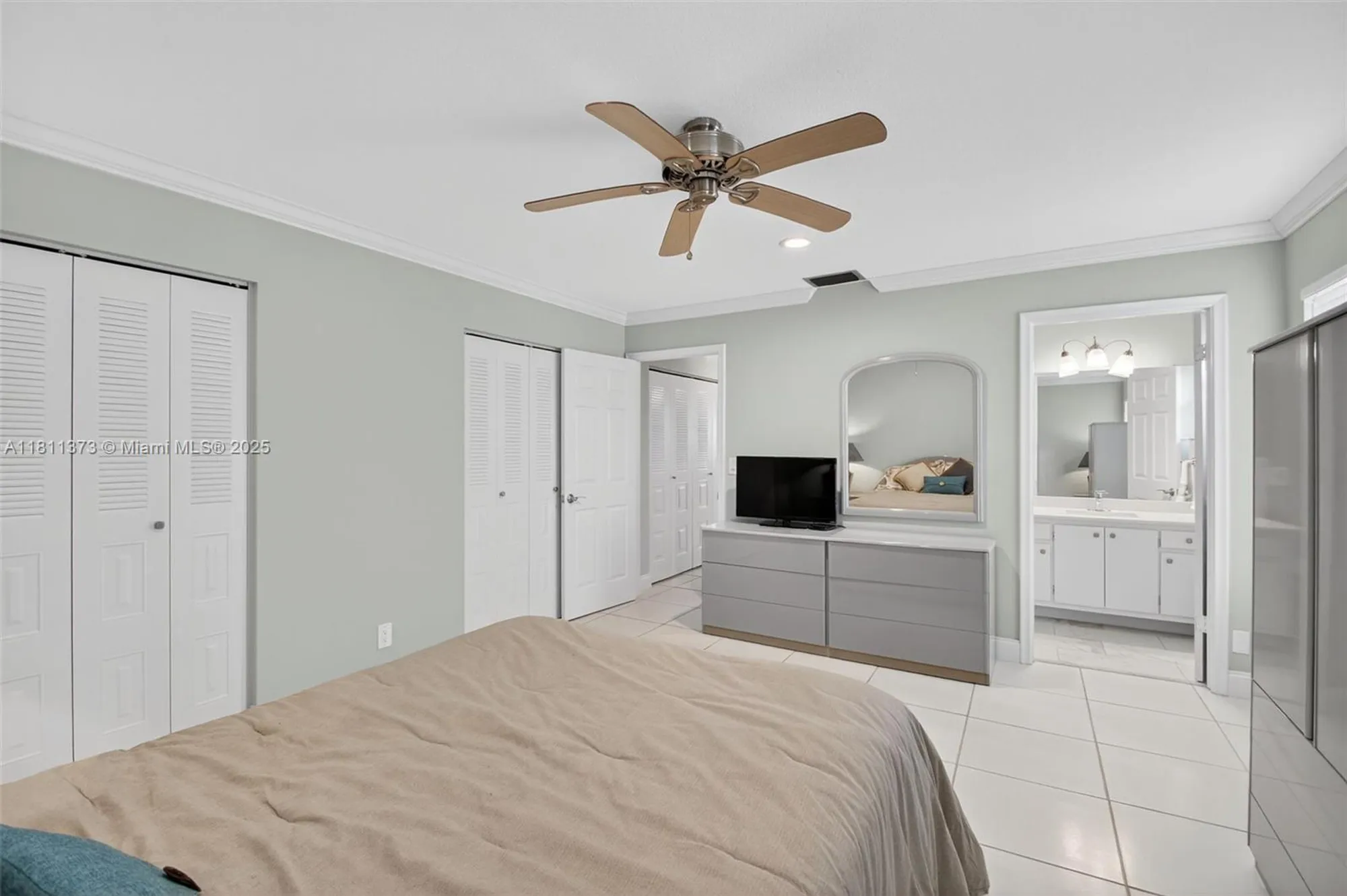 Property Slideshow image 23 of 62 | 3810 rowena cir, West Palm Beach, FL, 33417