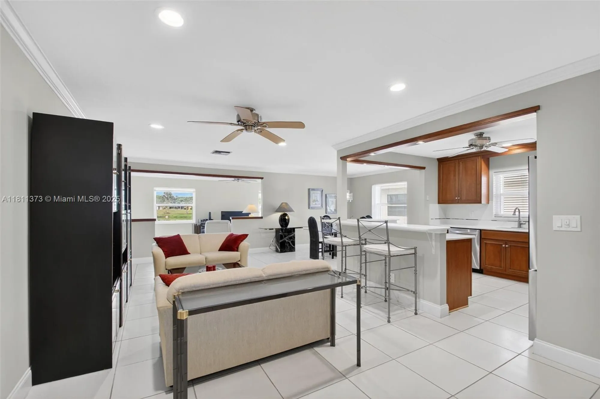 Property Slideshow image 7 of 62 | 3810 rowena cir, West Palm Beach, FL, 33417