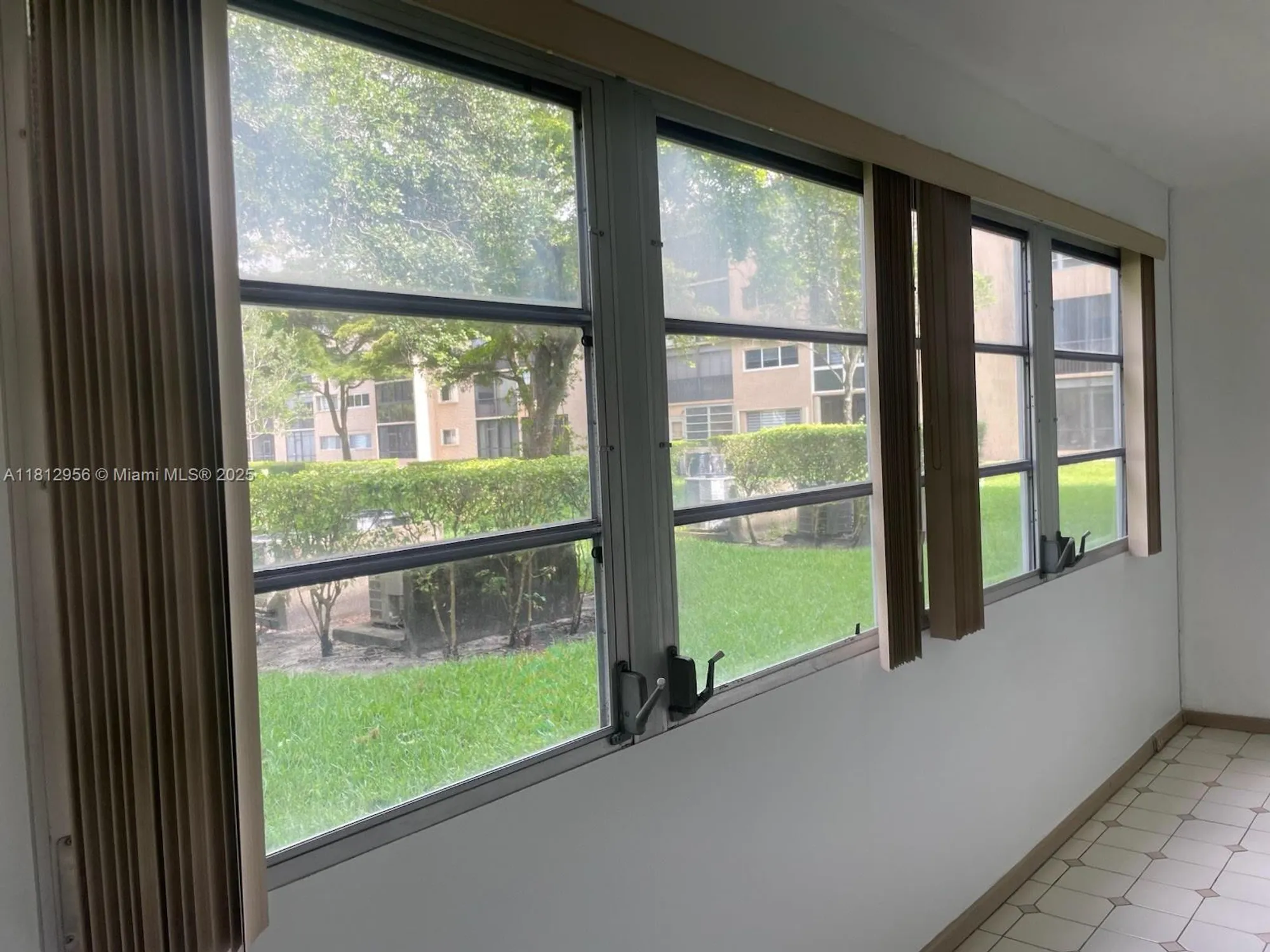 Property Slideshow image 14 of 27 | 1551 sw 135th ter 112g, Pembroke Pines, FL, 33027