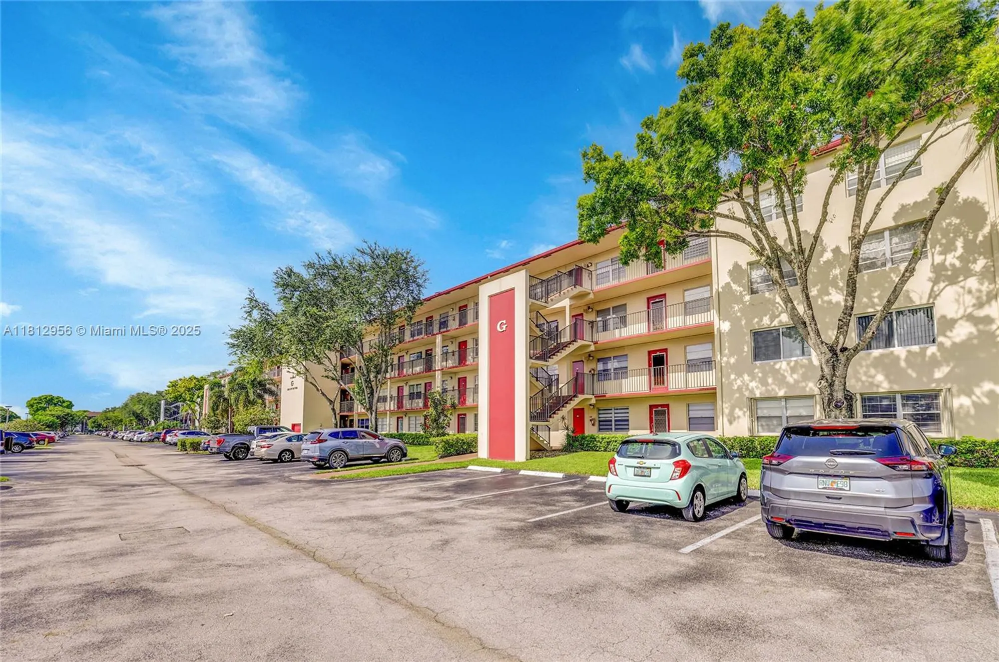 Property Slideshow image 17 of 27 | 1551 sw 135th ter 112g, Pembroke Pines, FL, 33027