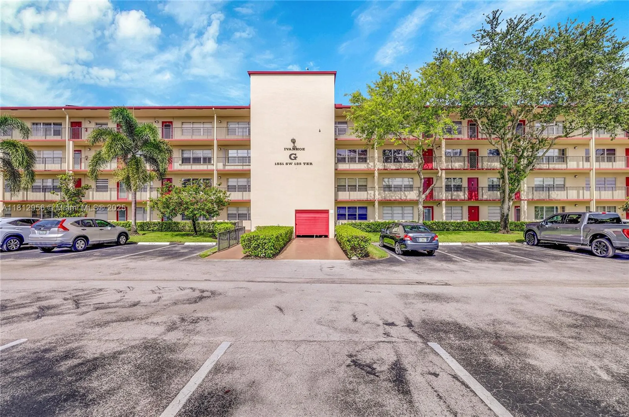Property Slideshow image 1 of 27 | 1551 sw 135th ter 112g, Pembroke Pines, FL, 33027