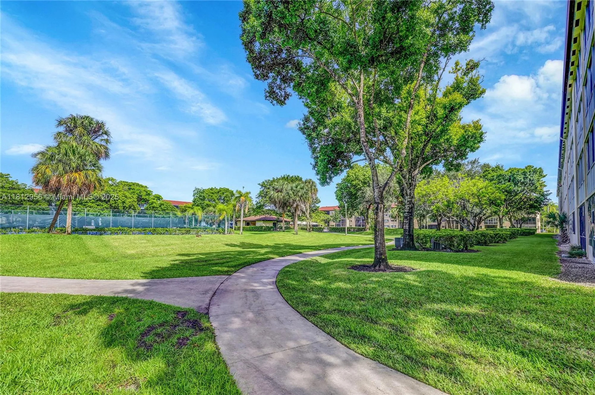 Property Slideshow image 24 of 27 | 1551 sw 135th ter 112g, Pembroke Pines, FL, 33027