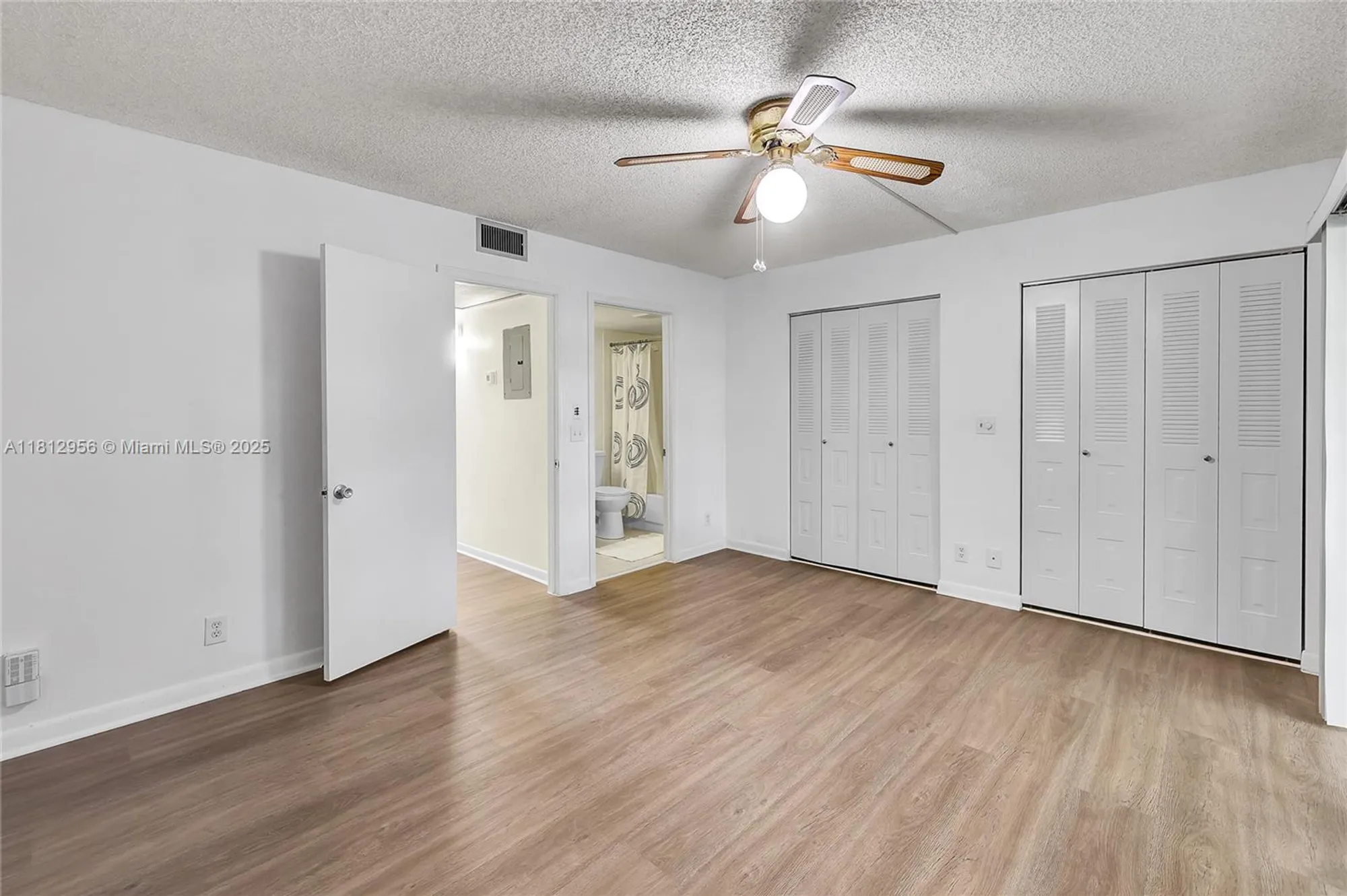 Property Slideshow image 9 of 27 | 1551 sw 135th ter 112g, Pembroke Pines, FL, 33027