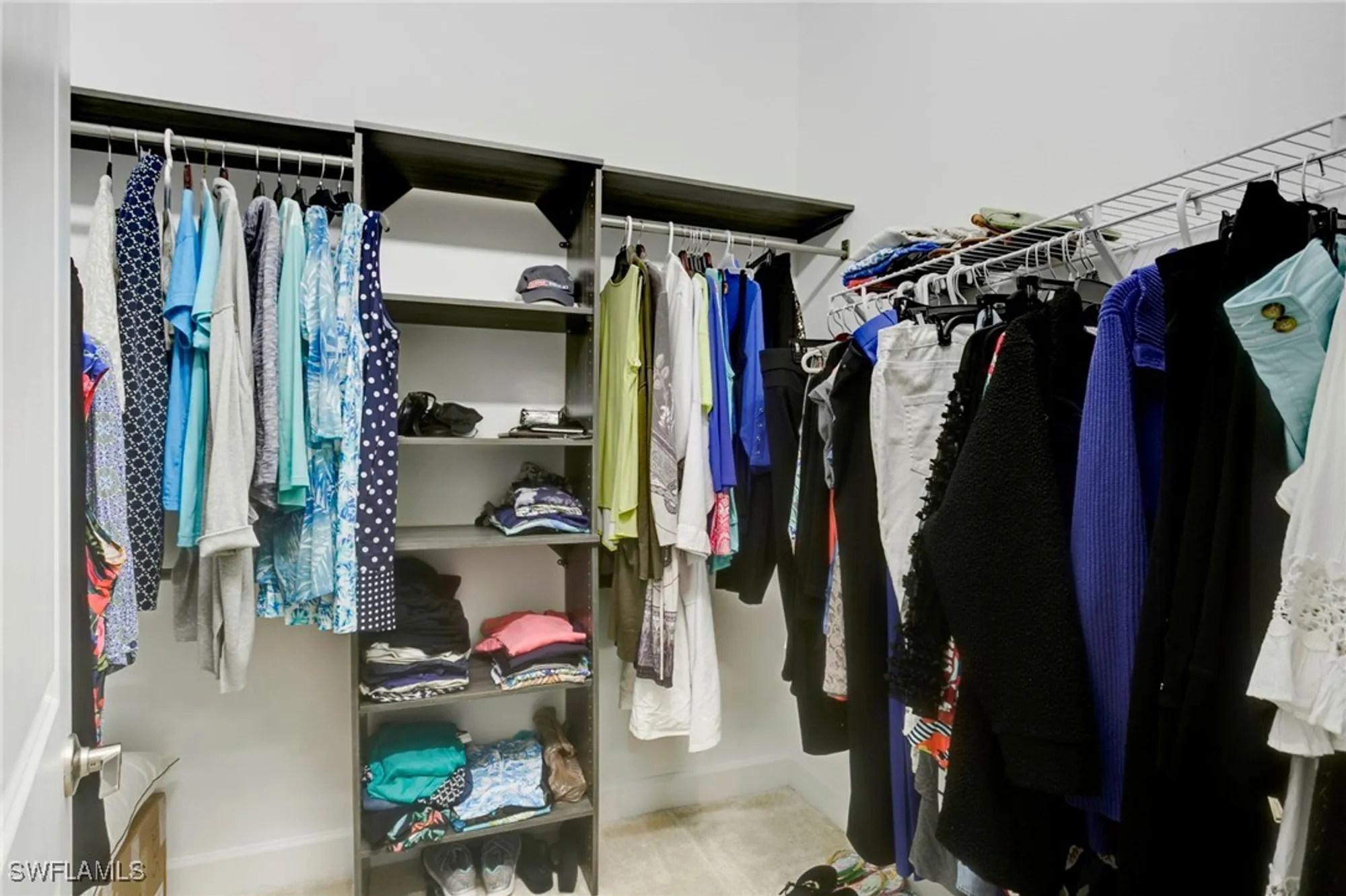 Property Slideshow image 19 of 50 | 11543 jacaranda dr, Naples, FL, 34120