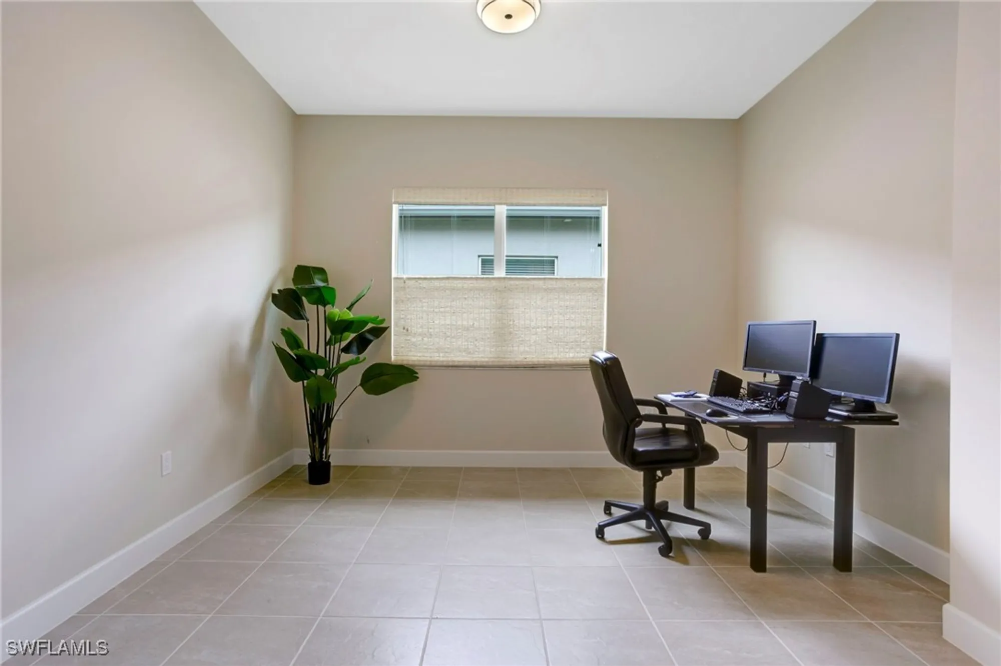 Property Slideshow image 12 of 50 | 11543 jacaranda dr, Naples, FL, 34120