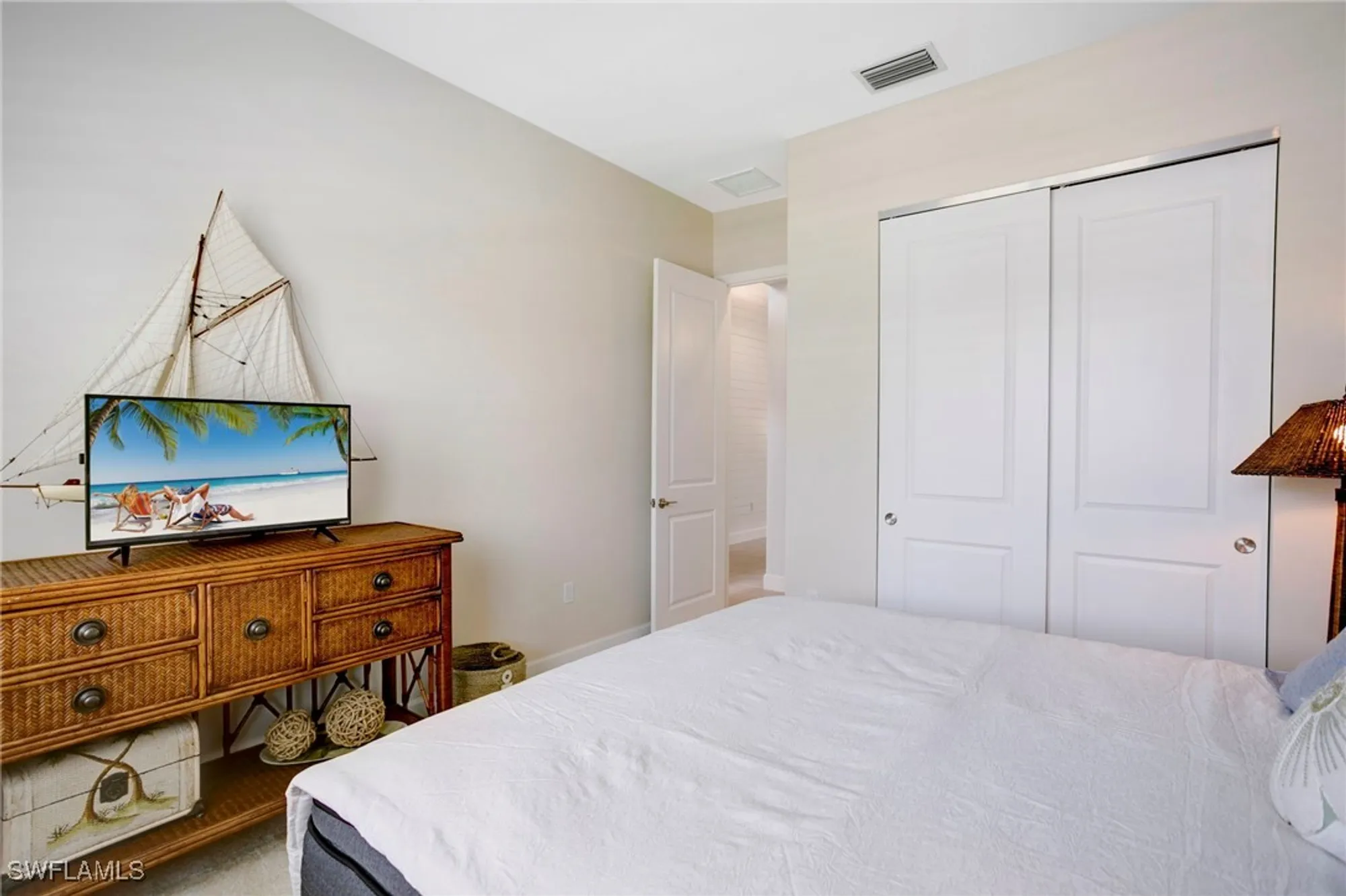 Property Slideshow image 24 of 50 | 11543 jacaranda dr, Naples, FL, 34120