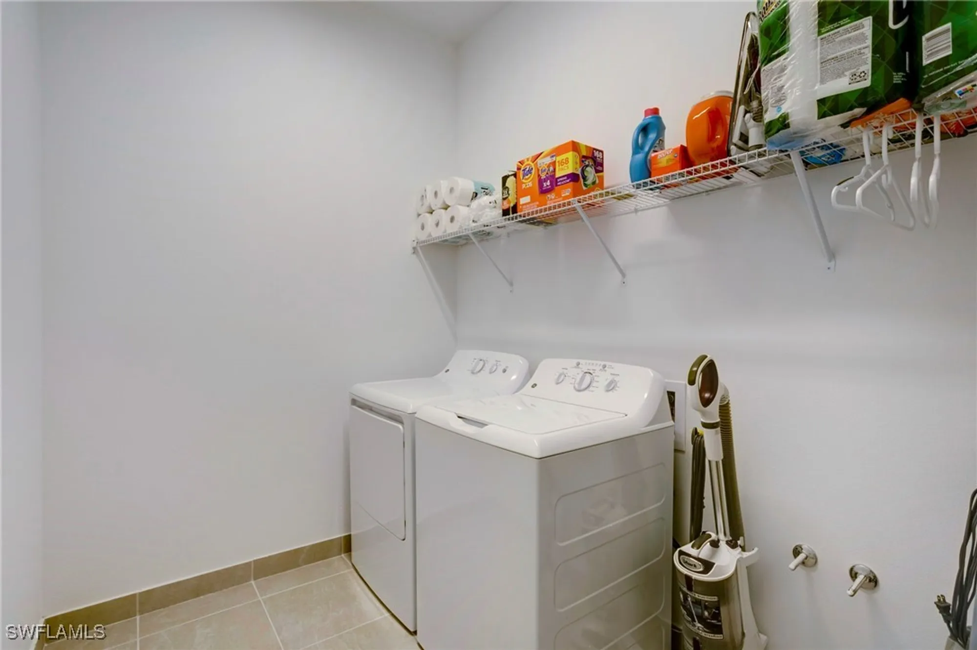 Property Slideshow image 29 of 50 | 11543 jacaranda dr, Naples, FL, 34120