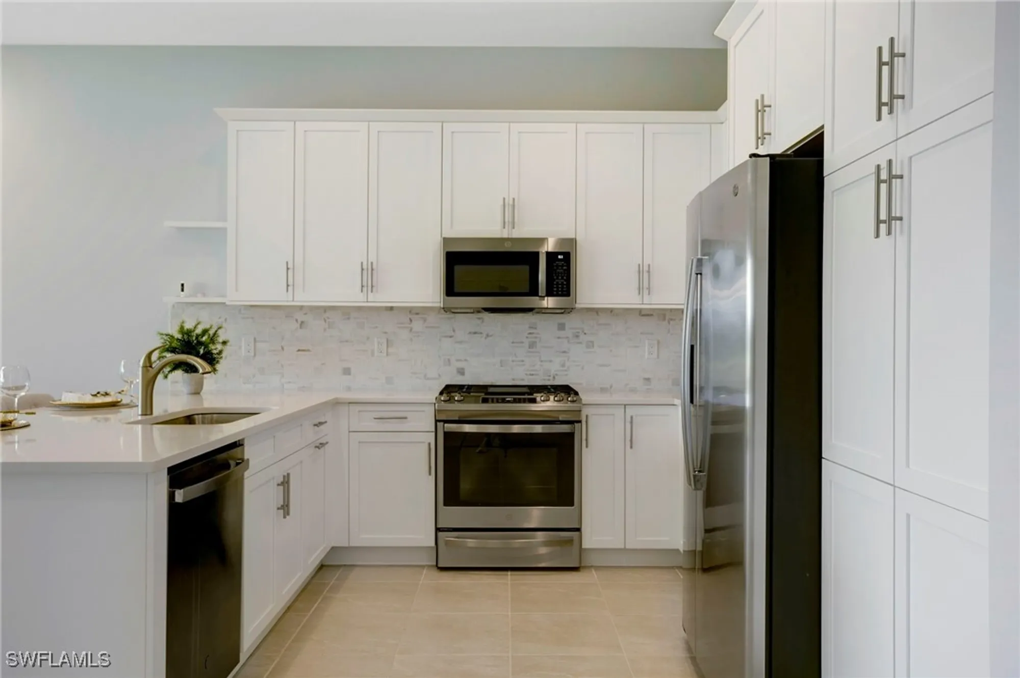 Property Slideshow image 6 of 50 | 11543 jacaranda dr, Naples, FL, 34120