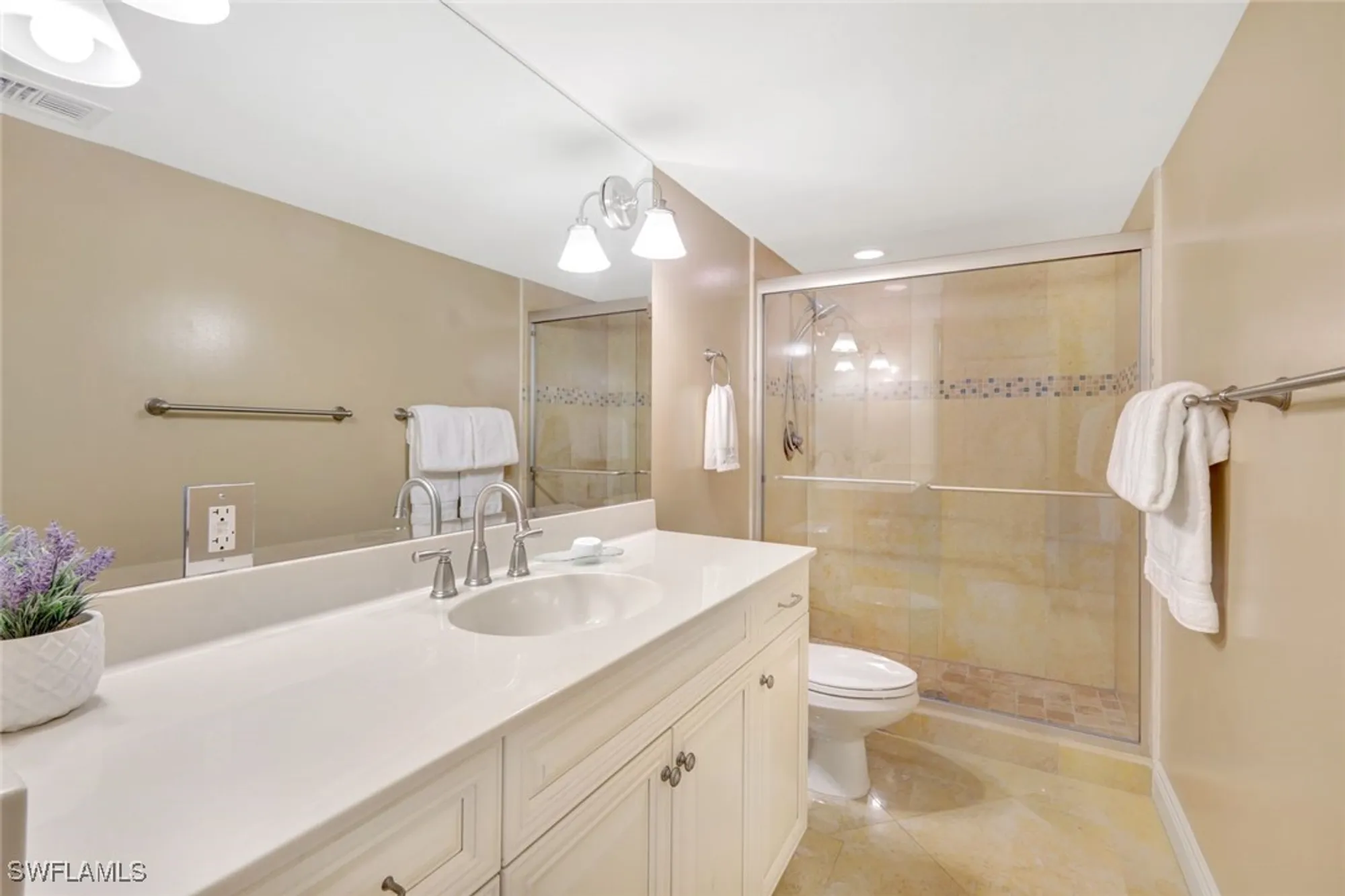 Property Slideshow image 15 of 22 | 1919 gulf shore blvd 603, Naples, FL, 34102