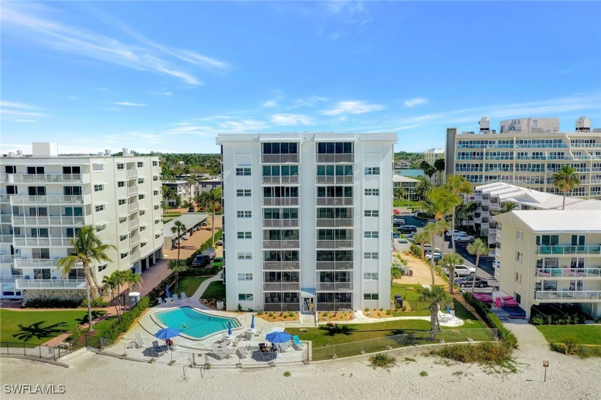 Property Slideshow image 18 of 22 | 1919 gulf shore blvd 603, Naples, FL, 34102