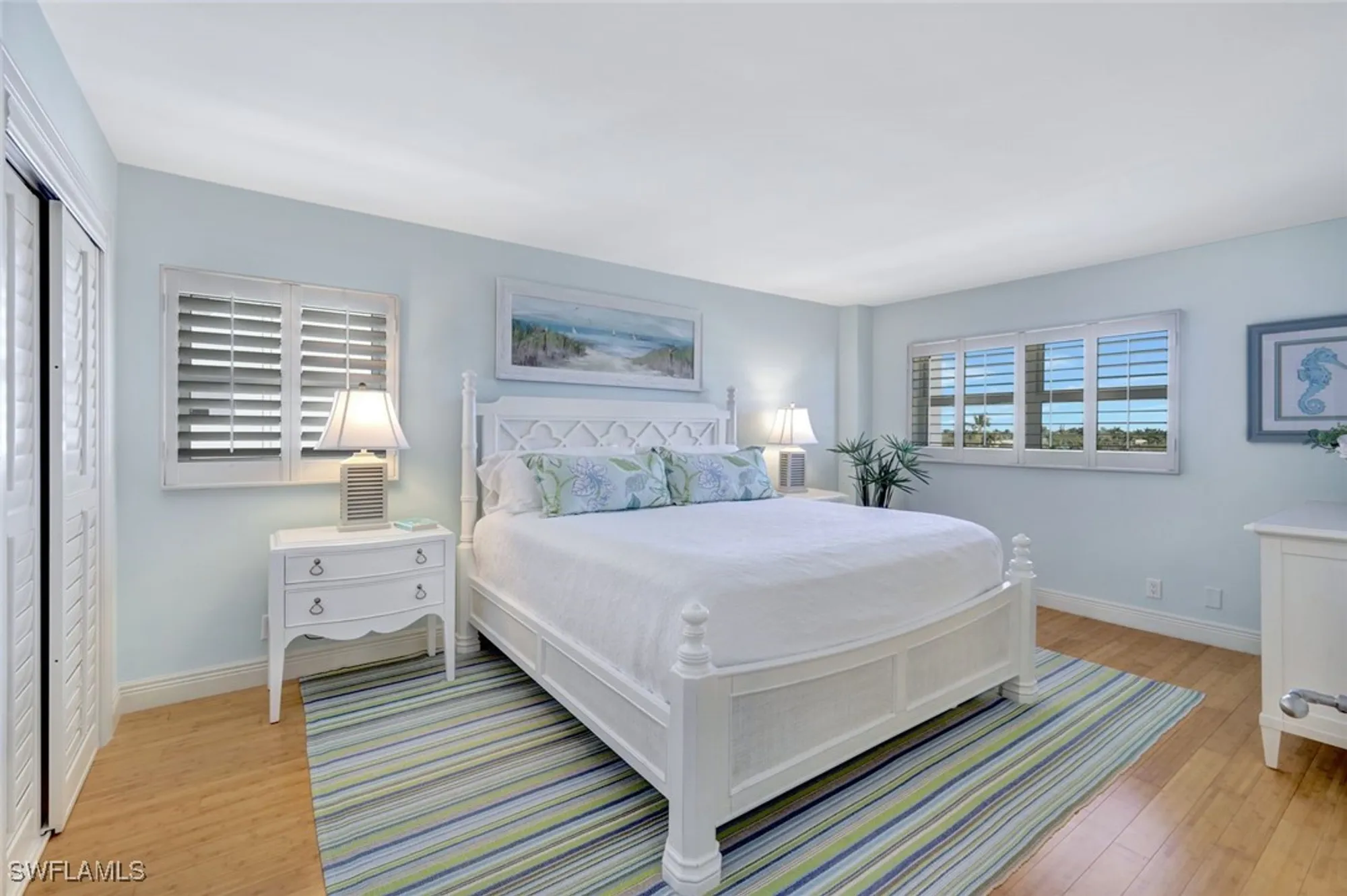 Property Slideshow image 11 of 22 | 1919 gulf shore blvd 603, Naples, FL, 34102