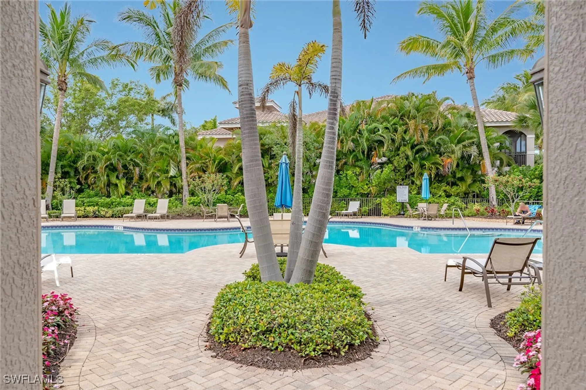 Property Slideshow image 30 of 39 | 3175 serena ln apt 202, Naples, FL, 34114