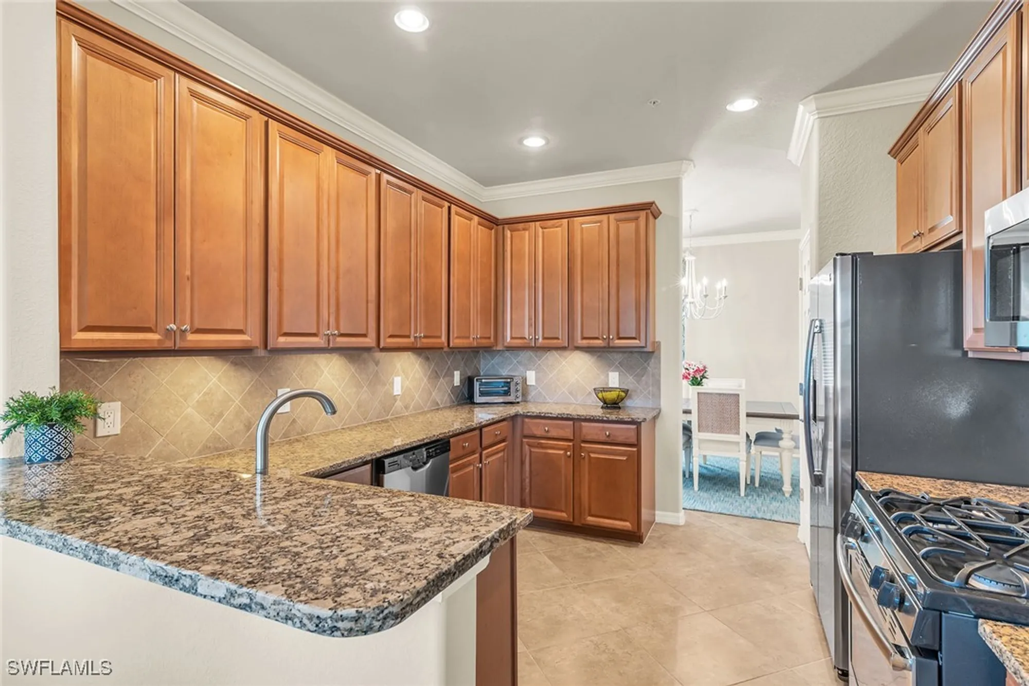 Property Slideshow image 7 of 39 | 3175 serena ln apt 202, Naples, FL, 34114
