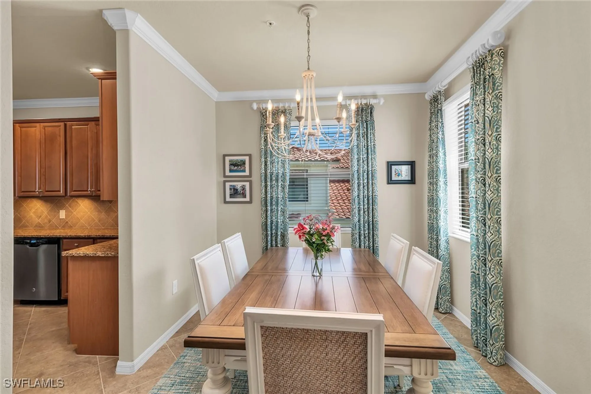 Property Slideshow image 8 of 39 | 3175 serena ln apt 202, Naples, FL, 34114