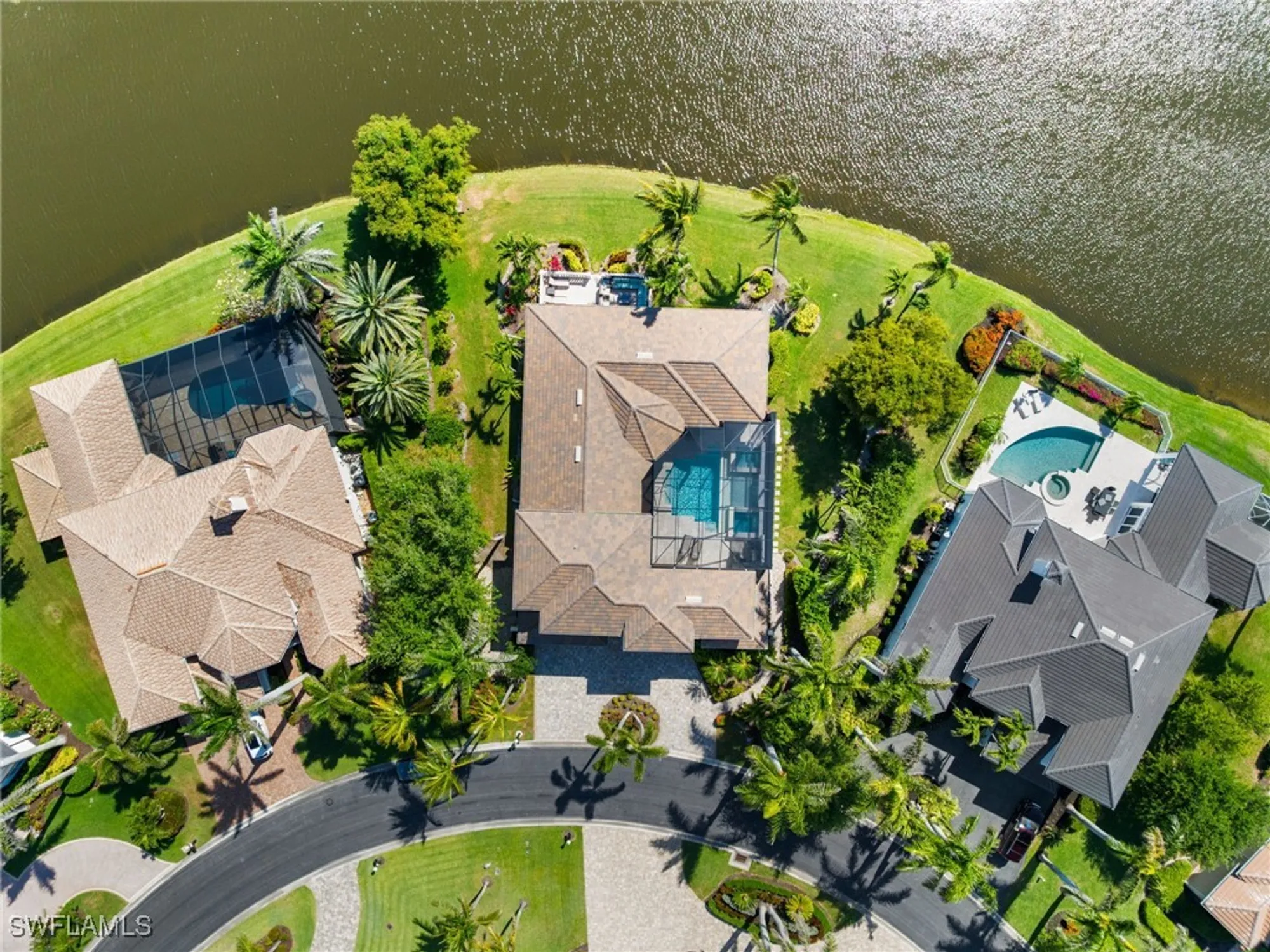 Property Slideshow image 16 of 49 | 11133 harbour estates cir, Fort Myers, FL, 33908