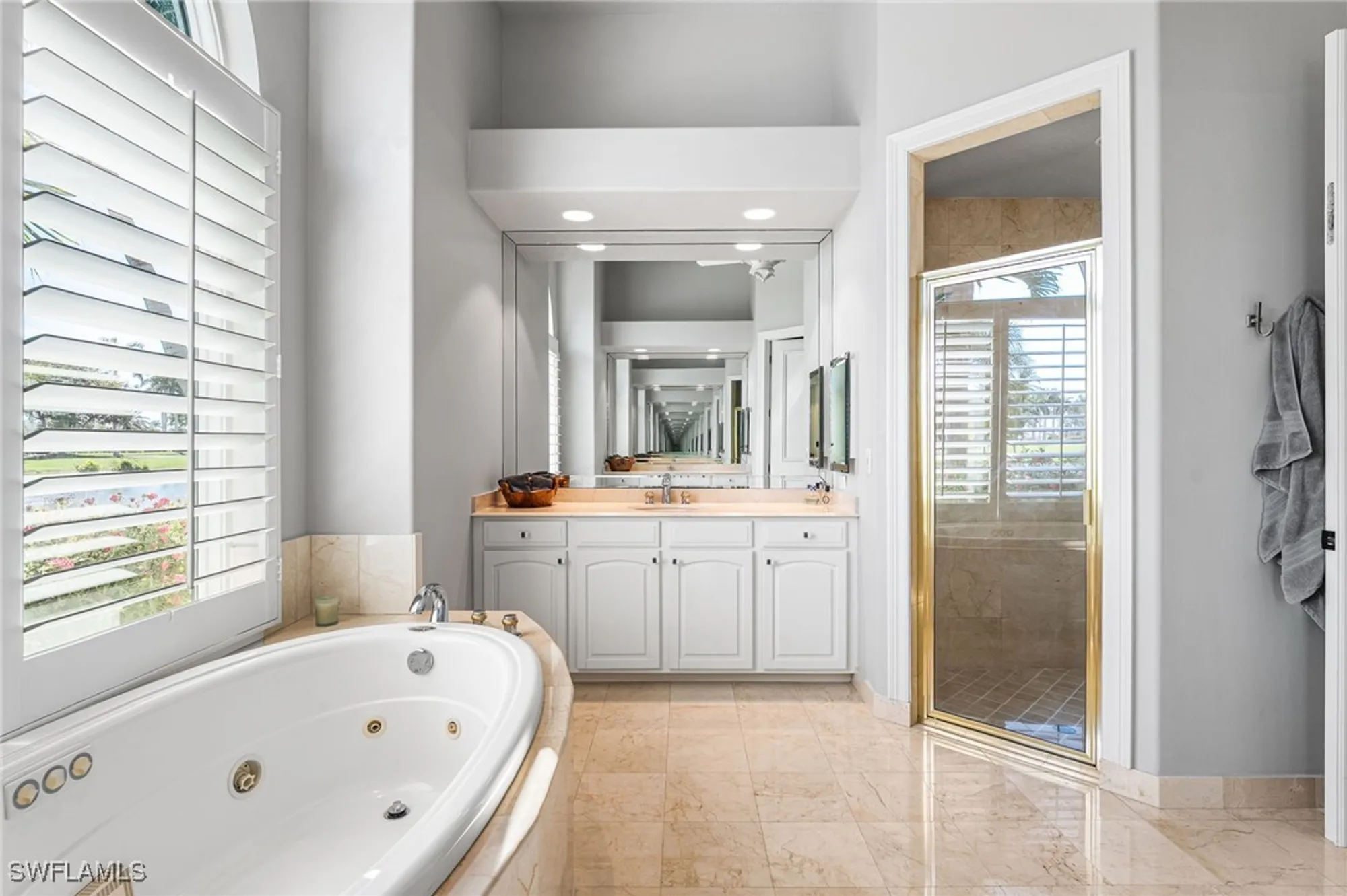 Property Slideshow image 32 of 49 | 11133 harbour estates cir, Fort Myers, FL, 33908