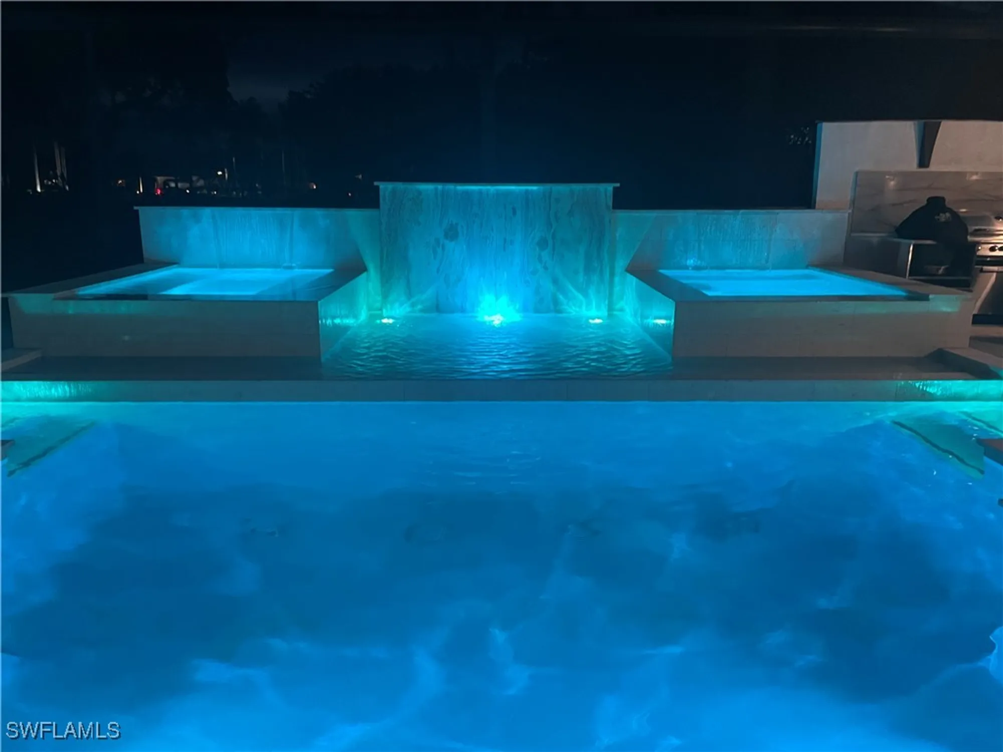 Property Slideshow image 5 of 49 | 11133 harbour estates cir, Fort Myers, FL, 33908