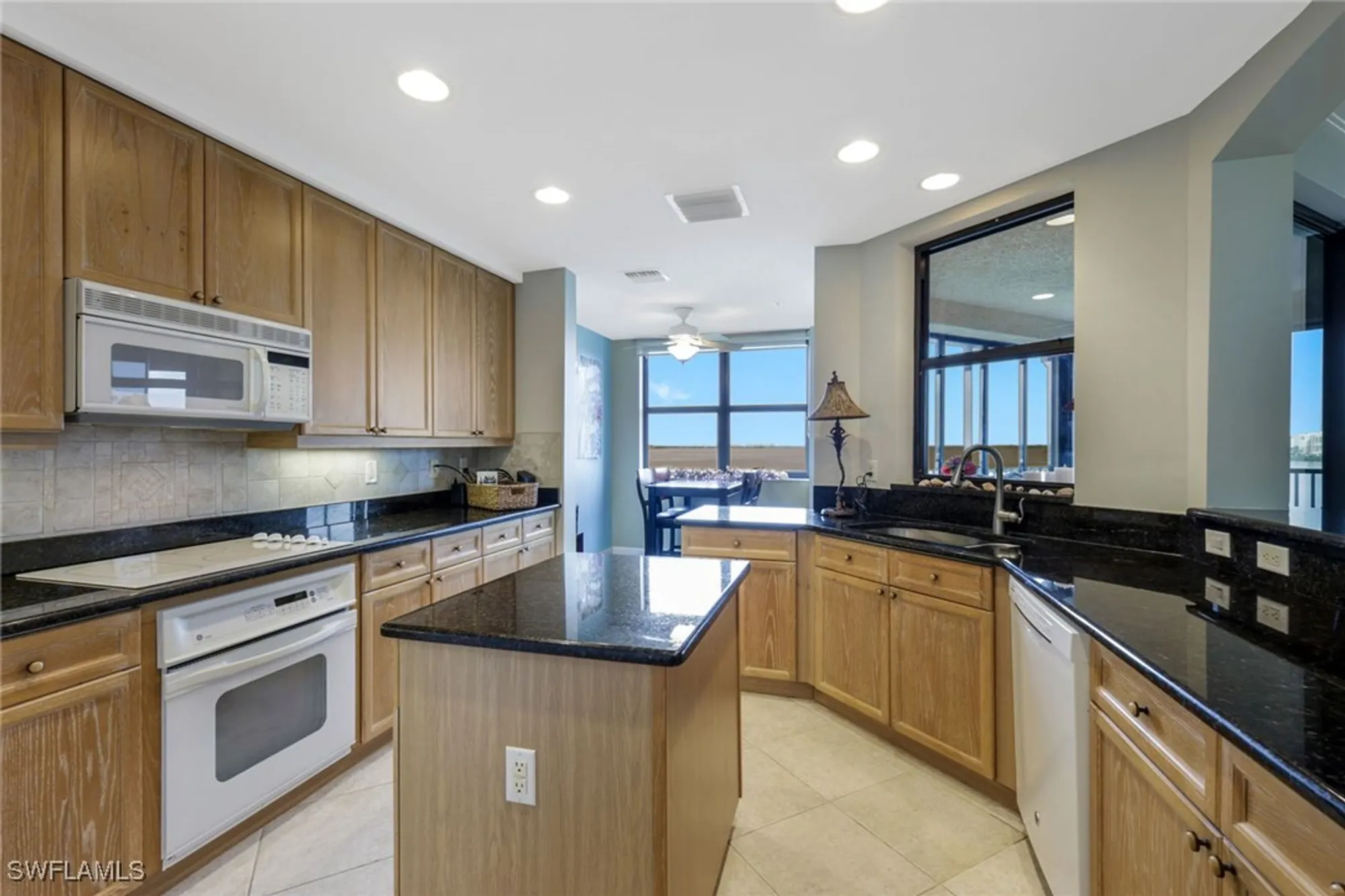 Property Slideshow image 12 of 27 | 11600 court of palms 506, Fort Myers, FL, 33908