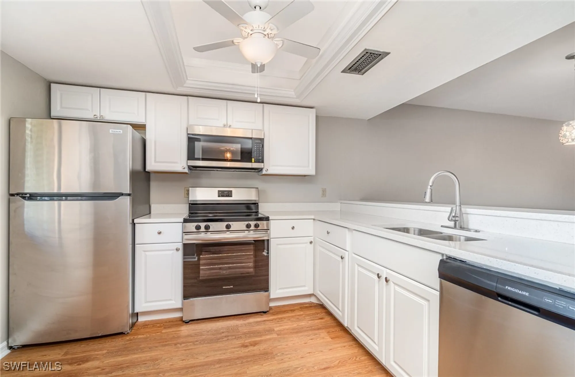 Property Slideshow image 4 of 23 | 13080 cross creek ct 308, Fort Myers, FL, 33912