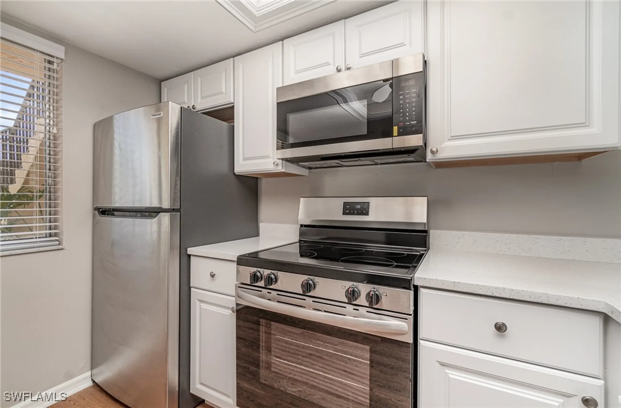 Property Slideshow image 5 of 23 | 13080 cross creek ct 308, Fort Myers, FL, 33912