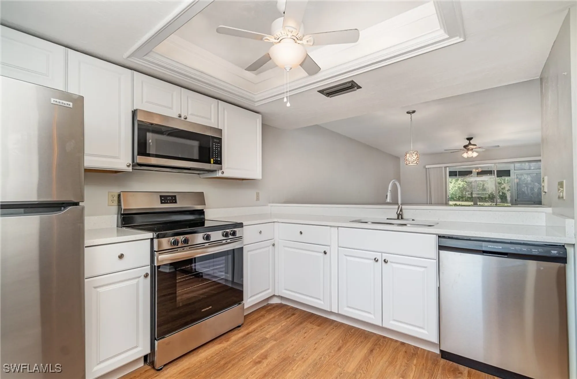 Property Slideshow image 6 of 23 | 13080 cross creek ct 308, Fort Myers, FL, 33912