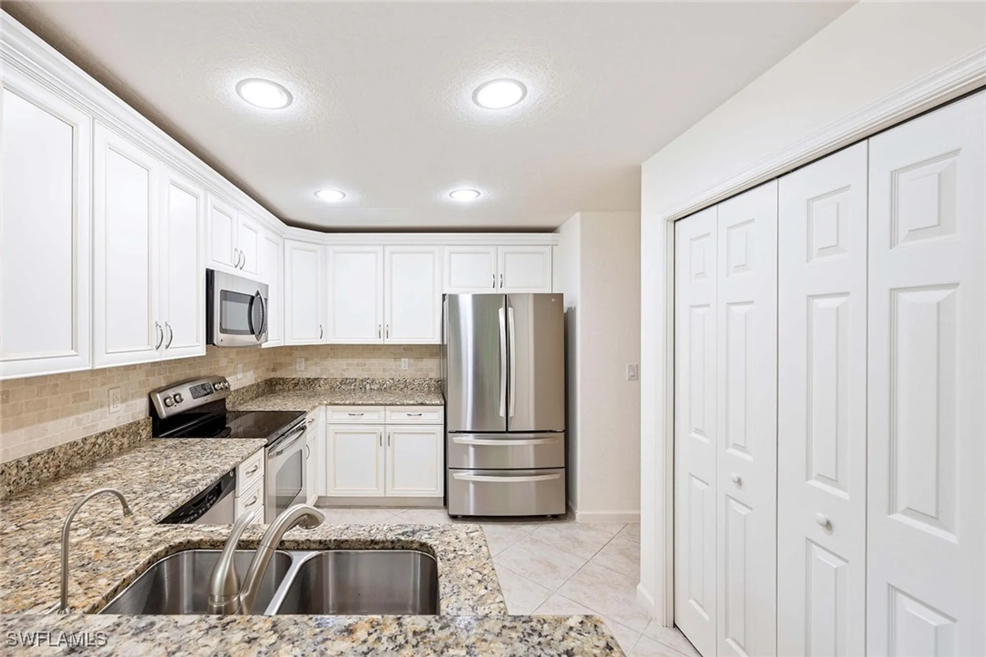 Property Slideshow image 8 of 36 | 6637 alden woods cir 102, Naples, FL, 34113