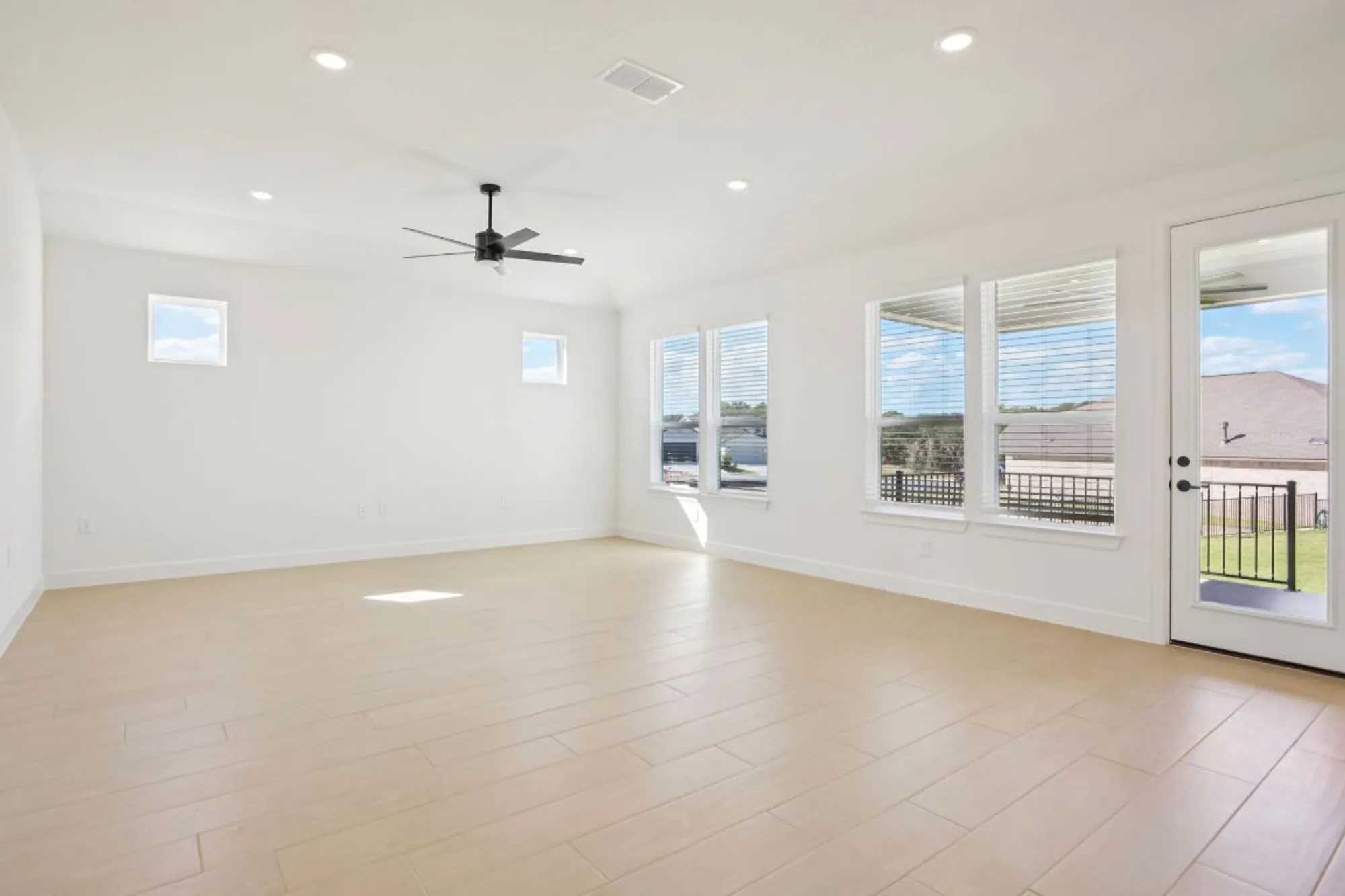 Property Slideshow image 15 of 40 | 1851 dancing oak ln, San Marcos, TX, 78666