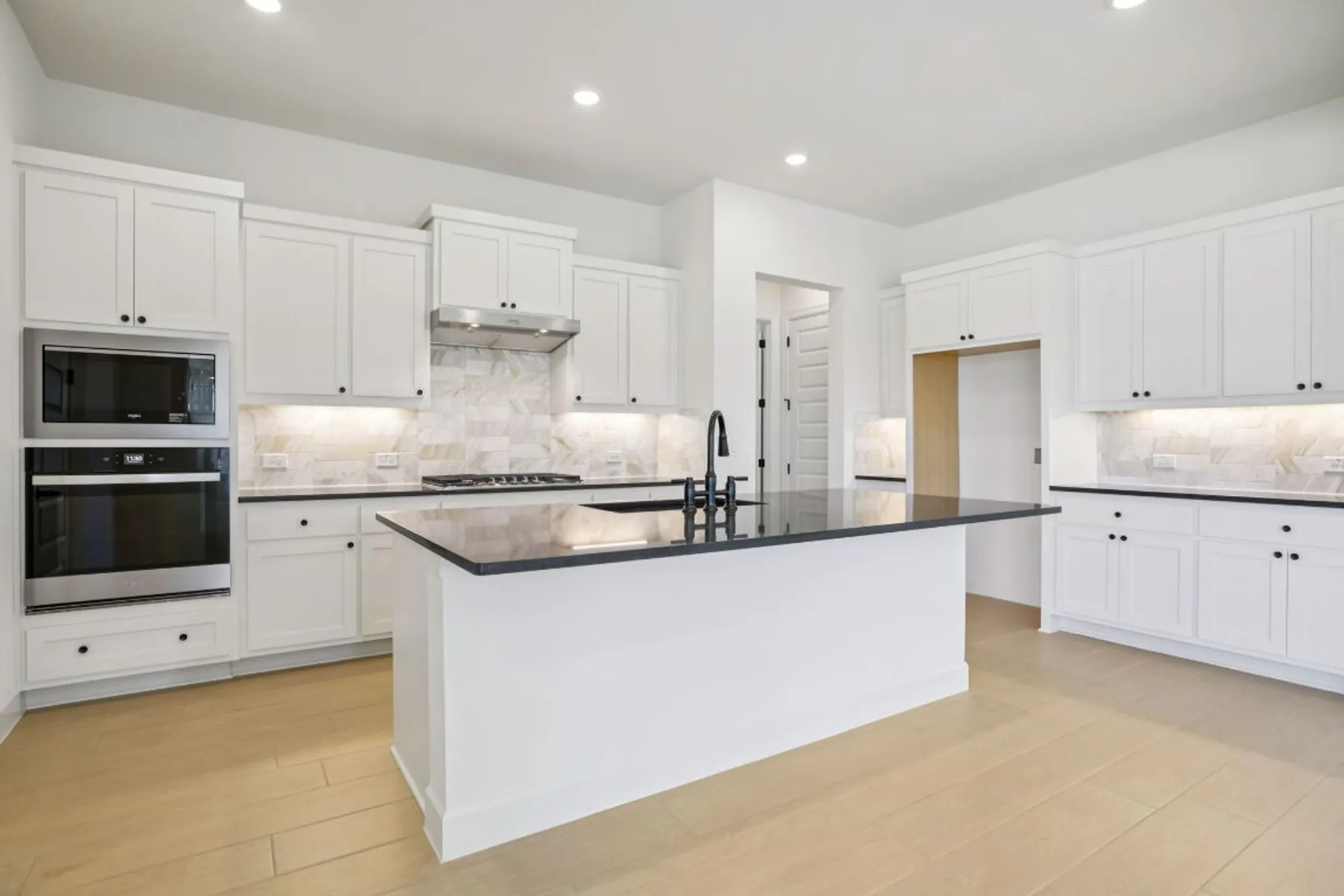 Property Slideshow image 19 of 40 | 1851 dancing oak ln, San Marcos, TX, 78666