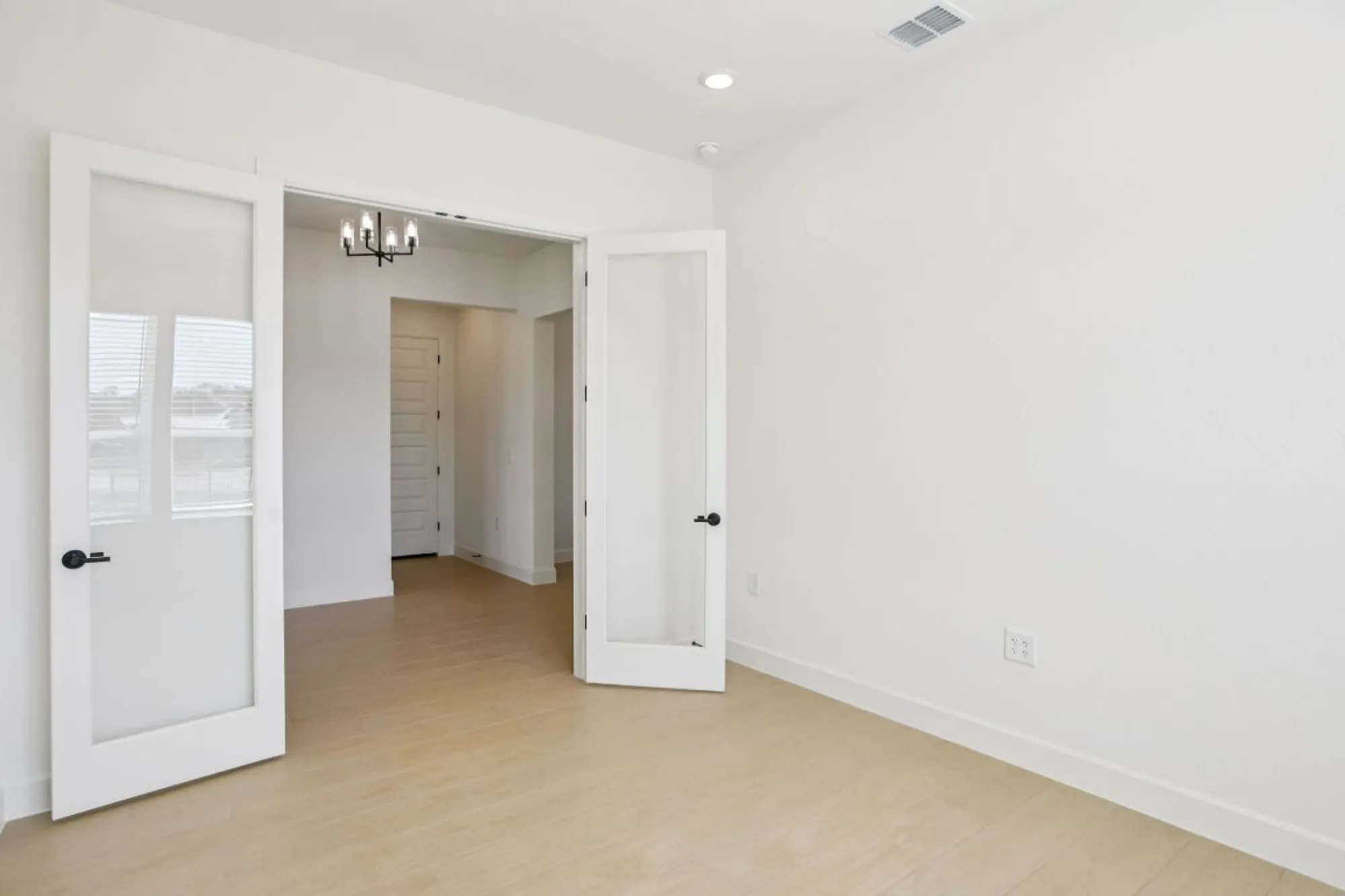 Property Slideshow image 13 of 40 | 1851 dancing oak ln, San Marcos, TX, 78666