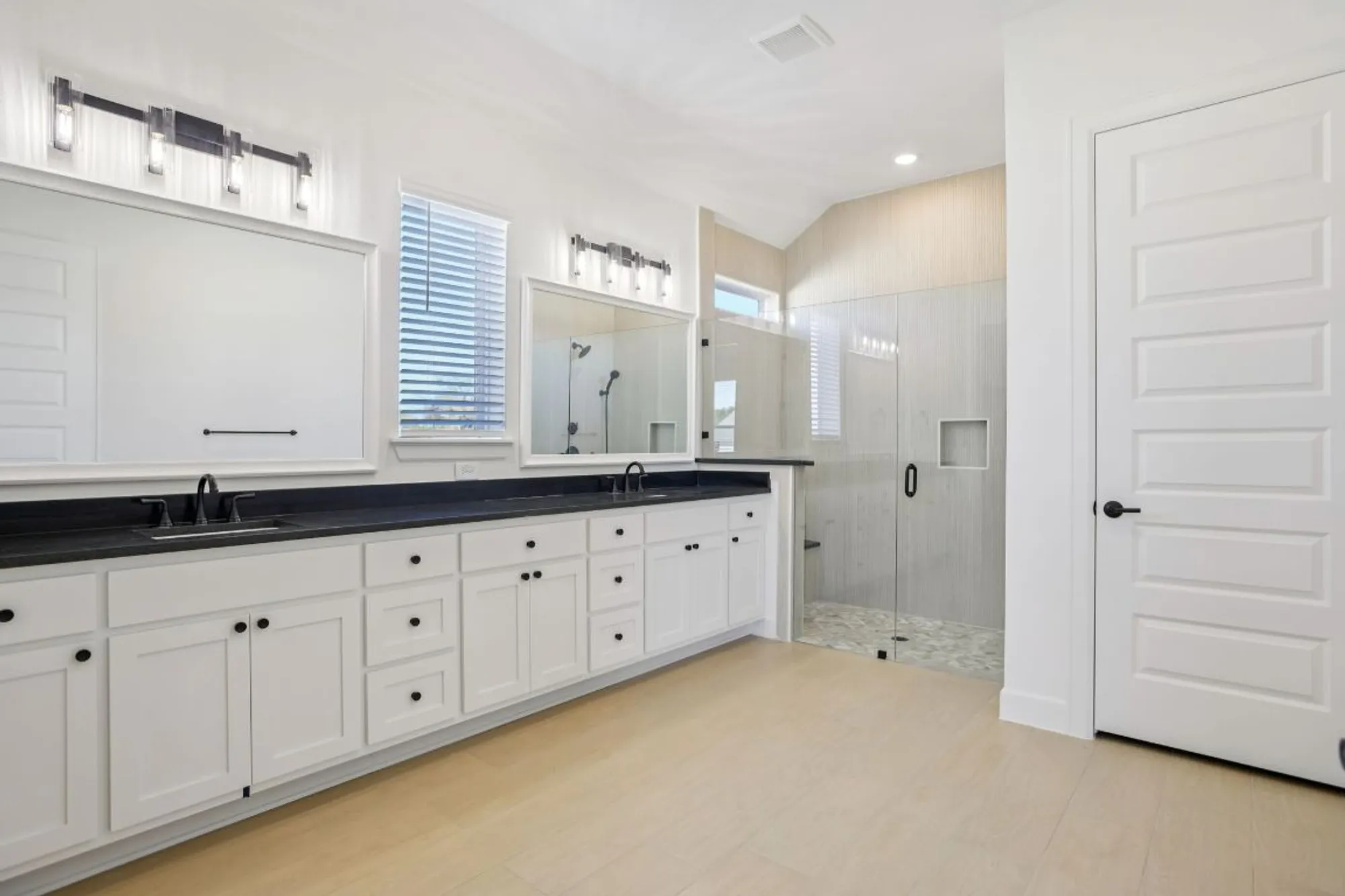 Property Slideshow image 24 of 40 | 1851 dancing oak ln, San Marcos, TX, 78666