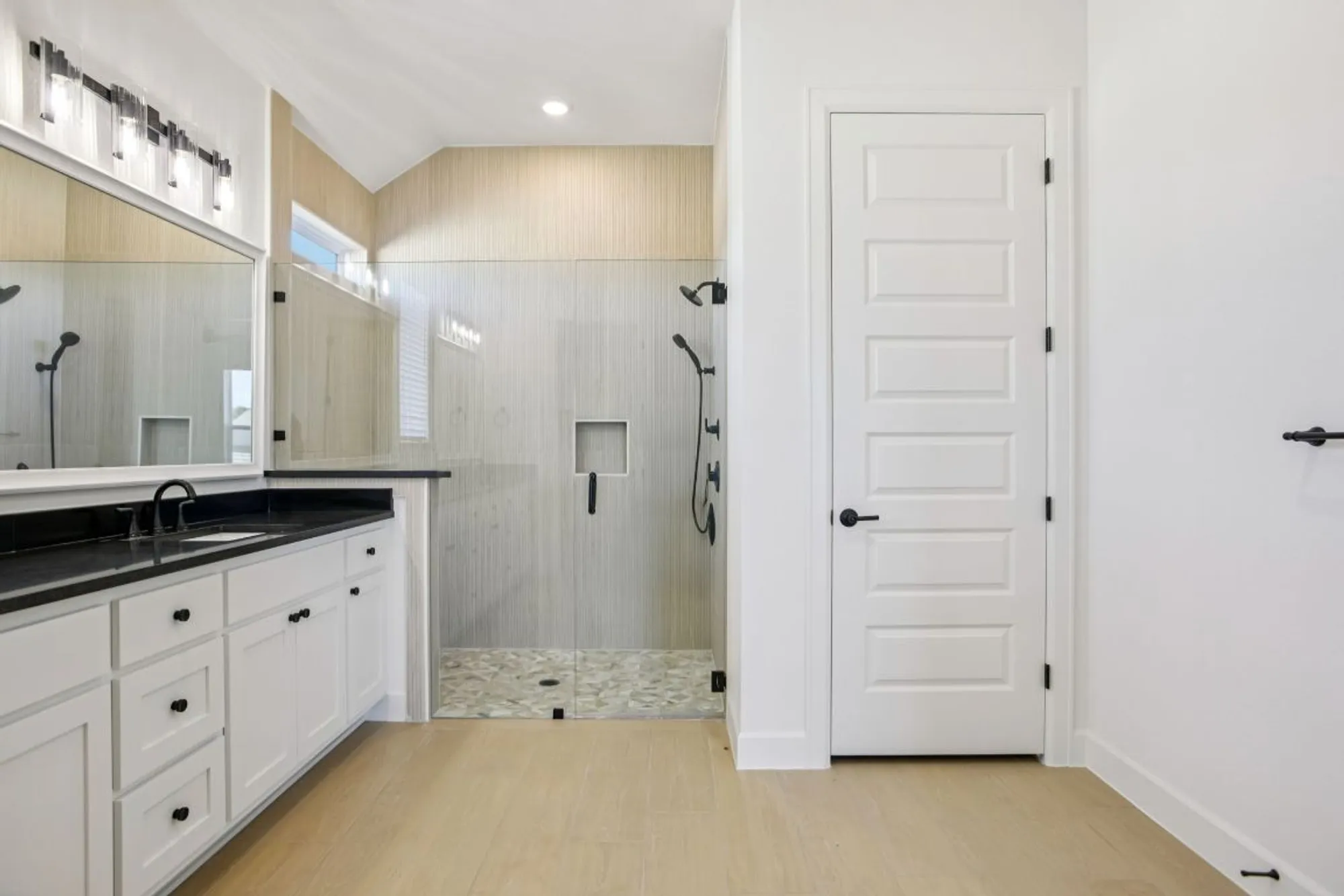 Property Slideshow image 25 of 40 | 1851 dancing oak ln, San Marcos, TX, 78666