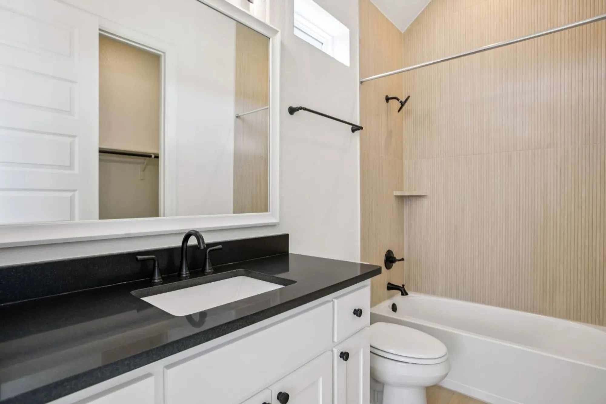 Property Slideshow image 9 of 40 | 1851 dancing oak ln, San Marcos, TX, 78666