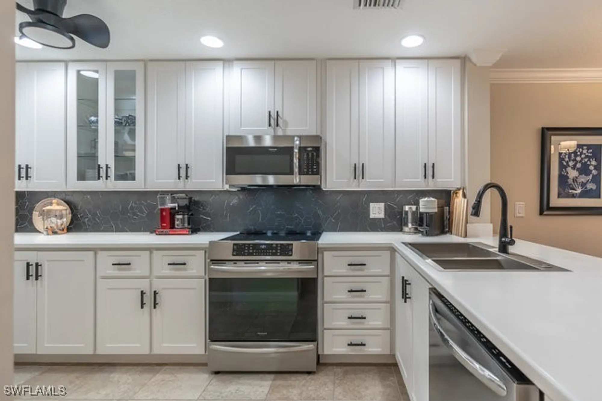 Property Slideshow image 16 of 43 | 8055 sorrento ln, Naples, FL, 34114